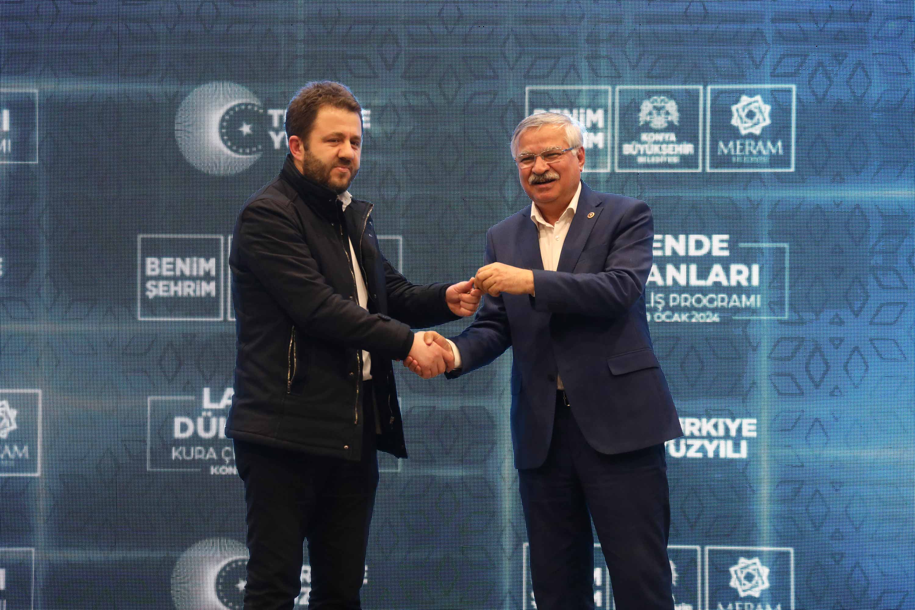 BAŞKAN ALTAY: “ÖNÜMÜZDE İŞİMİZ, ARKAMIZDA KONYALILAR, GECE GÜNDÜZ GAYRET EDİYORUZ”