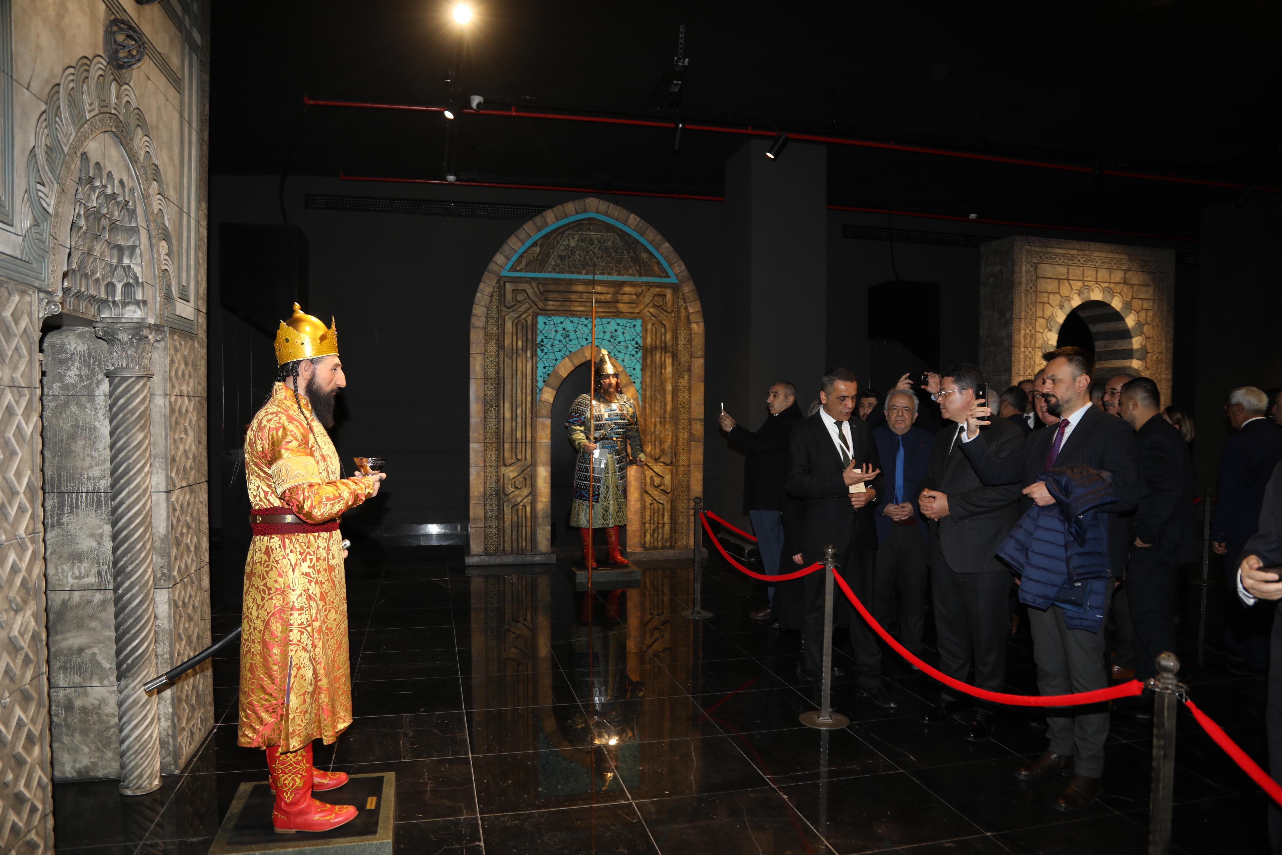 “TÜRKİYE SELÇUKLULARI KONYA HANEDAN TÜRBESİNDEKİ NAAŞLARIN TANZİMİ PROJESİ” PANELİ KONYA BÜYÜKŞEHİR’İN EV SAHİPLİĞİNDE YAPILDI