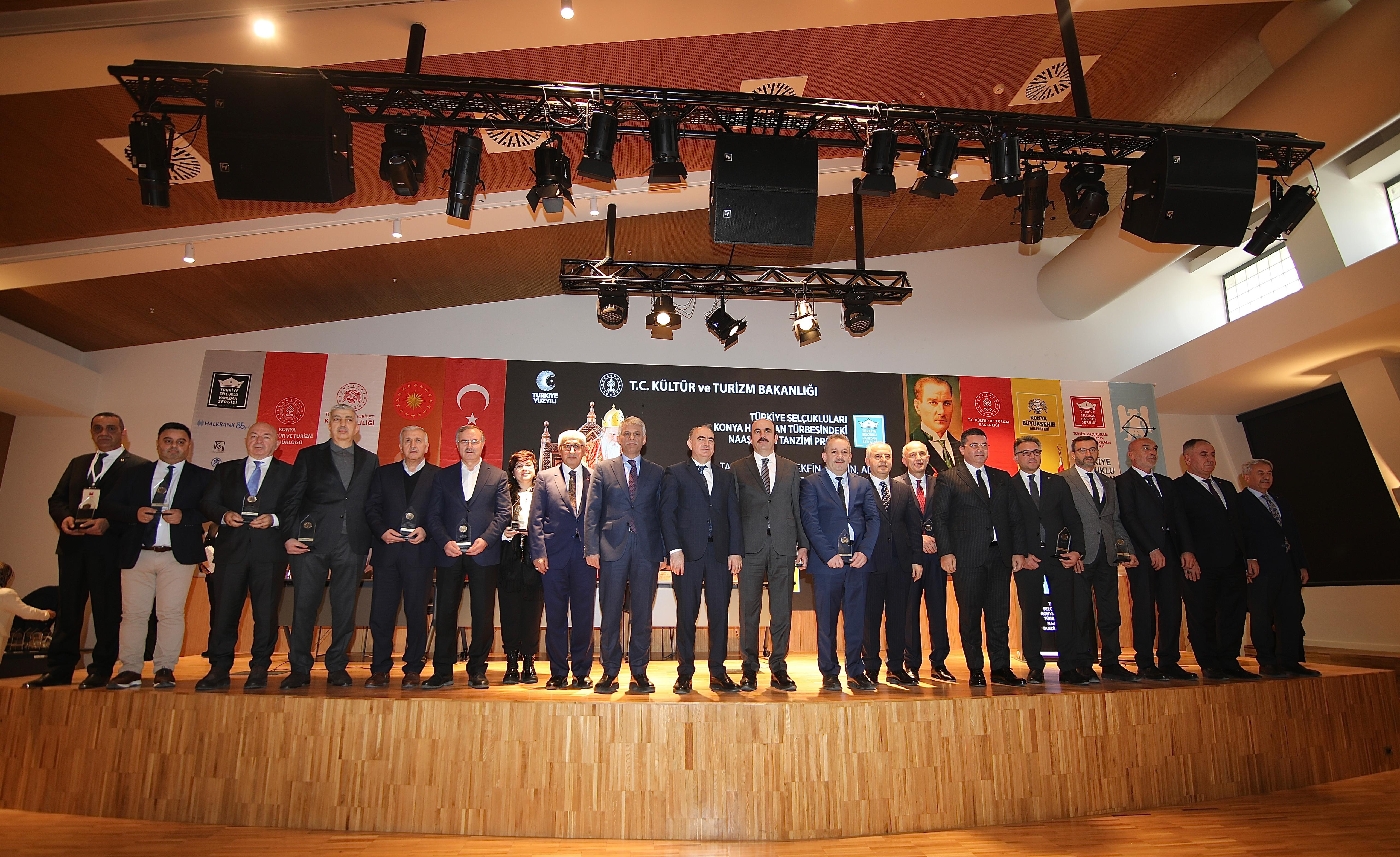 “TÜRKİYE SELÇUKLULARI KONYA HANEDAN TÜRBESİNDEKİ NAAŞLARIN TANZİMİ PROJESİ” PANELİ KONYA BÜYÜKŞEHİR’İN EV SAHİPLİĞİNDE YAPILDI