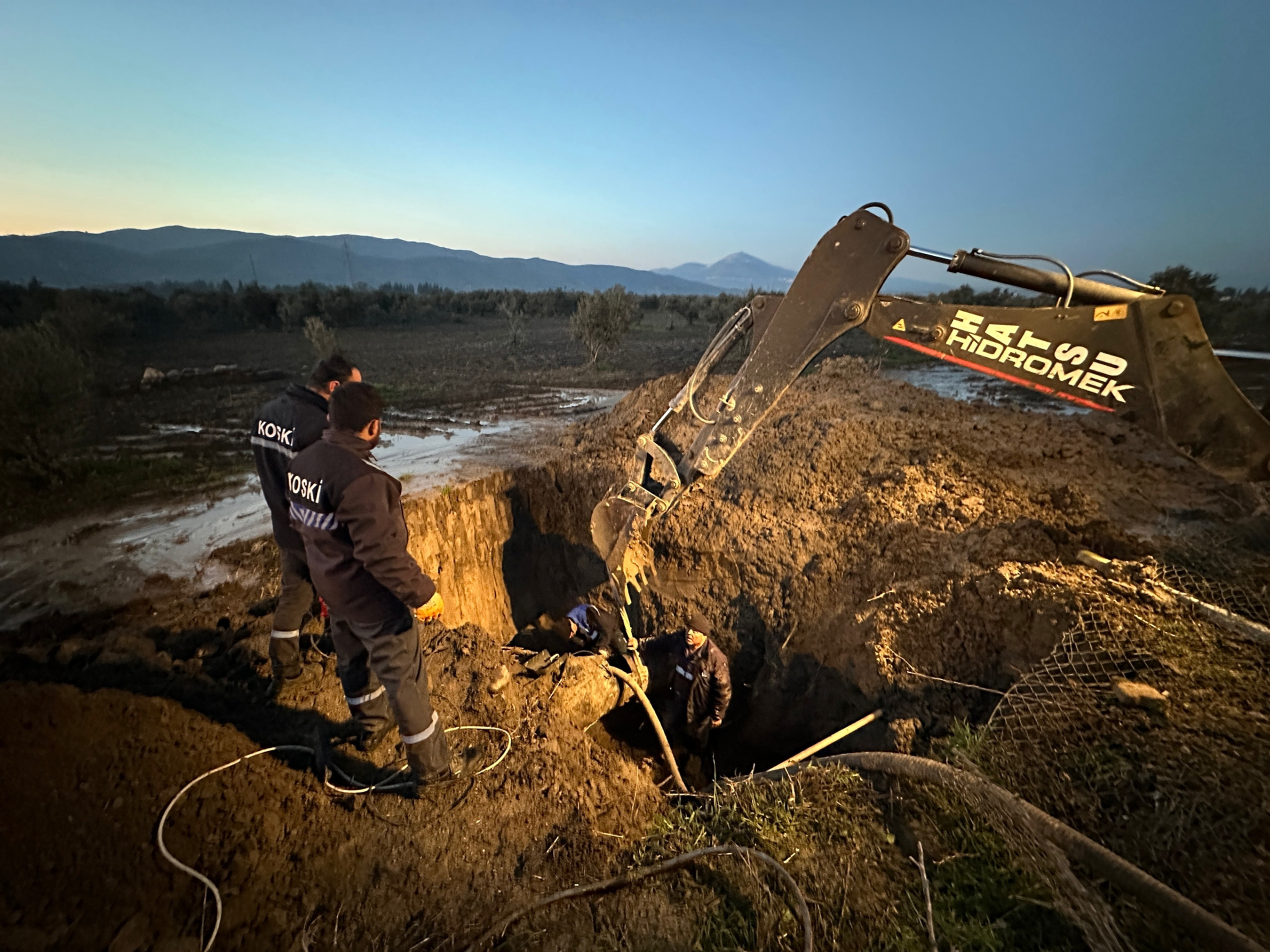 BAŞKAN ALTAY ASRIN FELAKETİNİN BİRİNCİ YILINDA DEPREM ŞEHİTLERİNİ ANDI