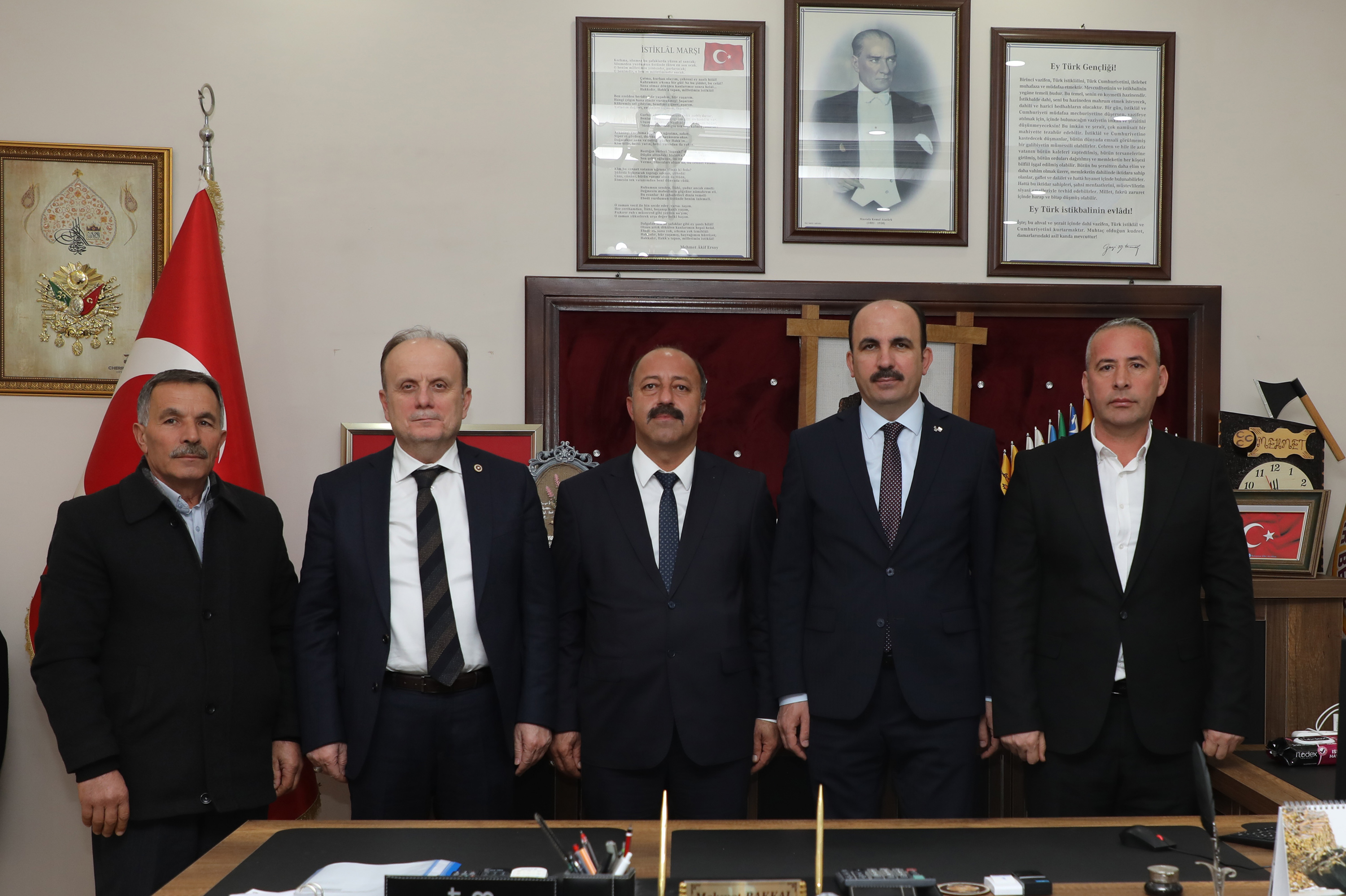 KONYA BÜYÜKŞEHİR’İN EREĞLİ’YE KAZANDIRDIĞI 8 HALI SAHANIN AÇILIŞI YAPILDI