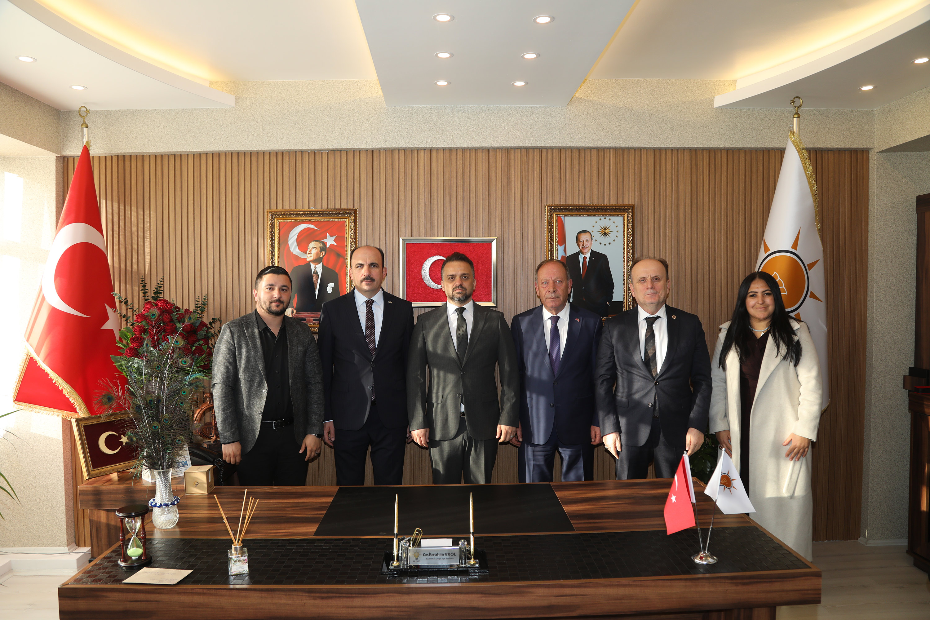 KONYA BÜYÜKŞEHİR’İN EREĞLİ’YE KAZANDIRDIĞI 8 HALI SAHANIN AÇILIŞI YAPILDI