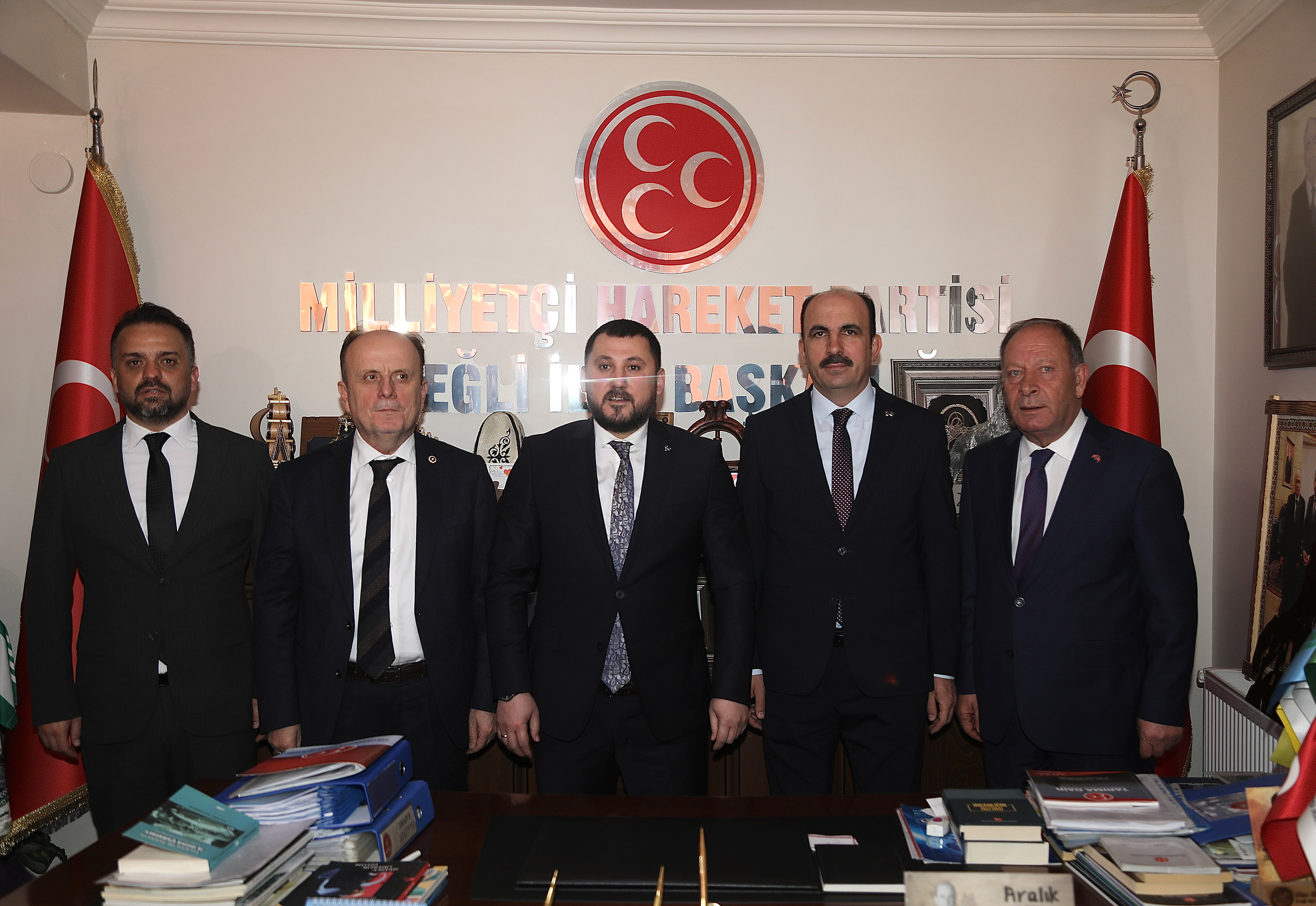 KONYA BÜYÜKŞEHİR’İN EREĞLİ’YE KAZANDIRDIĞI 8 HALI SAHANIN AÇILIŞI YAPILDI