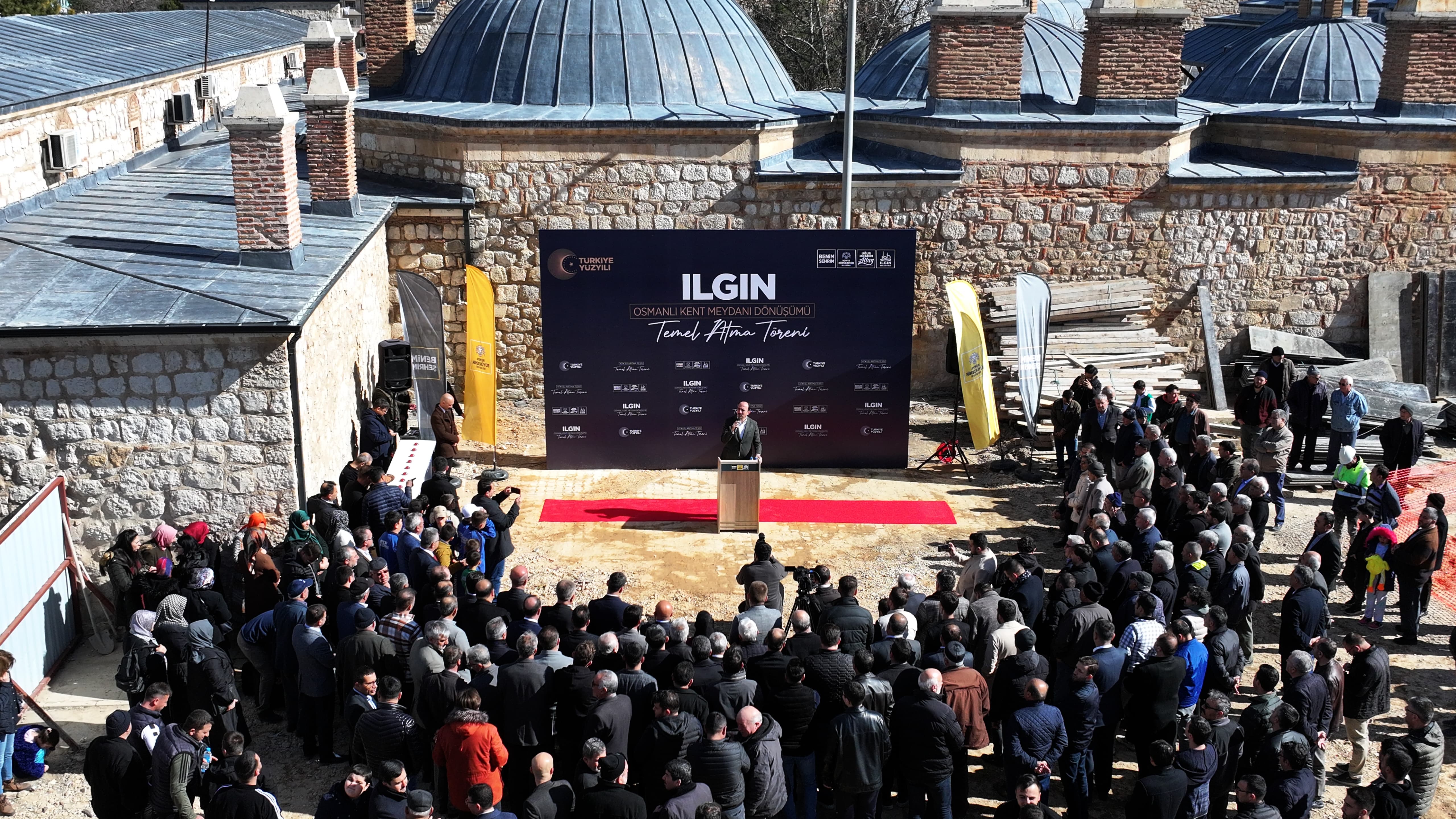 BAŞKAN ALTAY: “BİZ KALDIRIMLARI ALTINDAN, YOLLARI GÜMÜŞTEN YAPSAK KONYALILARIN HAKKINI ÖDEYEMEYİZ”