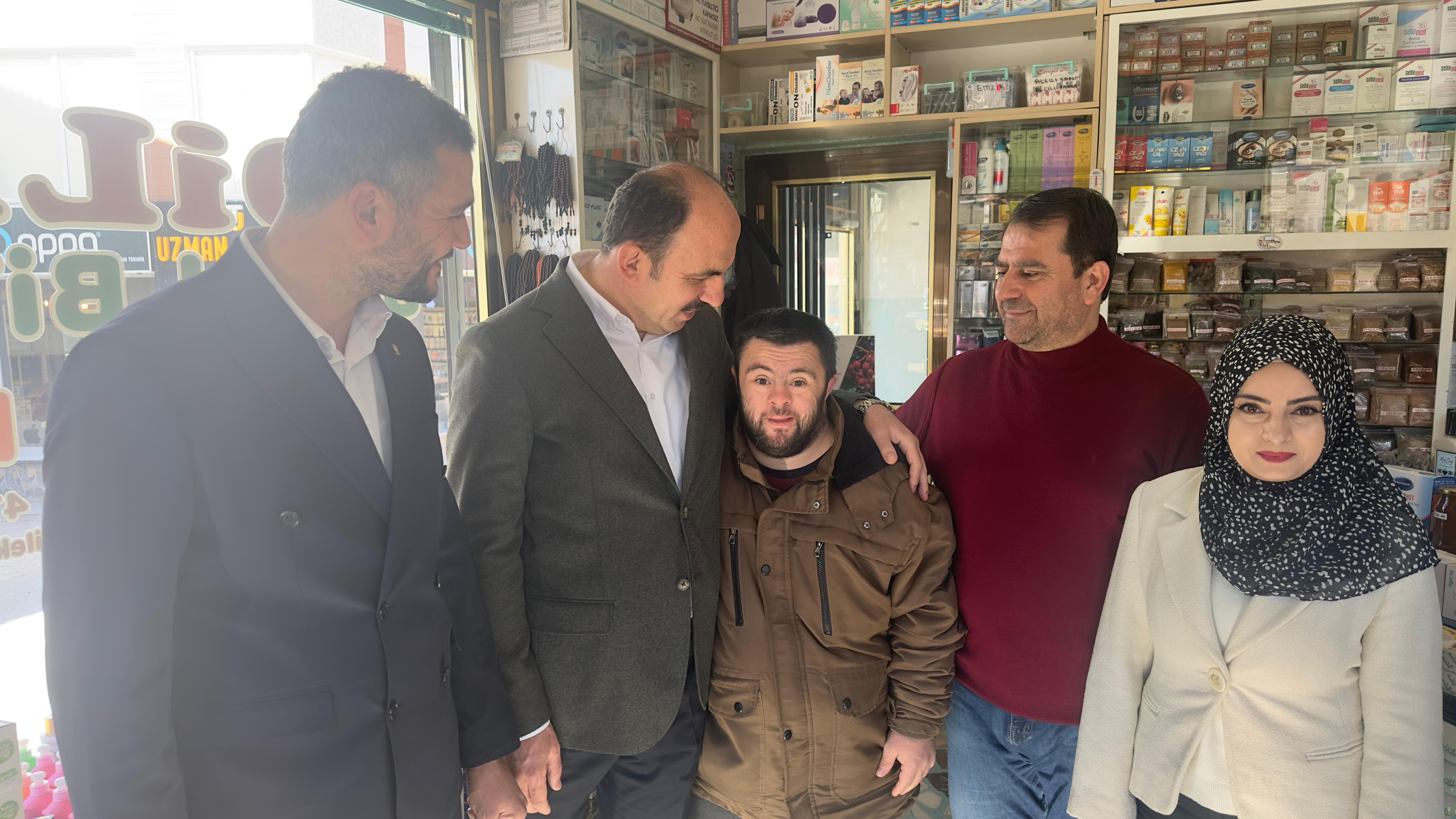 BAŞKAN ALTAY: “BİZ KALDIRIMLARI ALTINDAN, YOLLARI GÜMÜŞTEN YAPSAK KONYALILARIN HAKKINI ÖDEYEMEYİZ”
