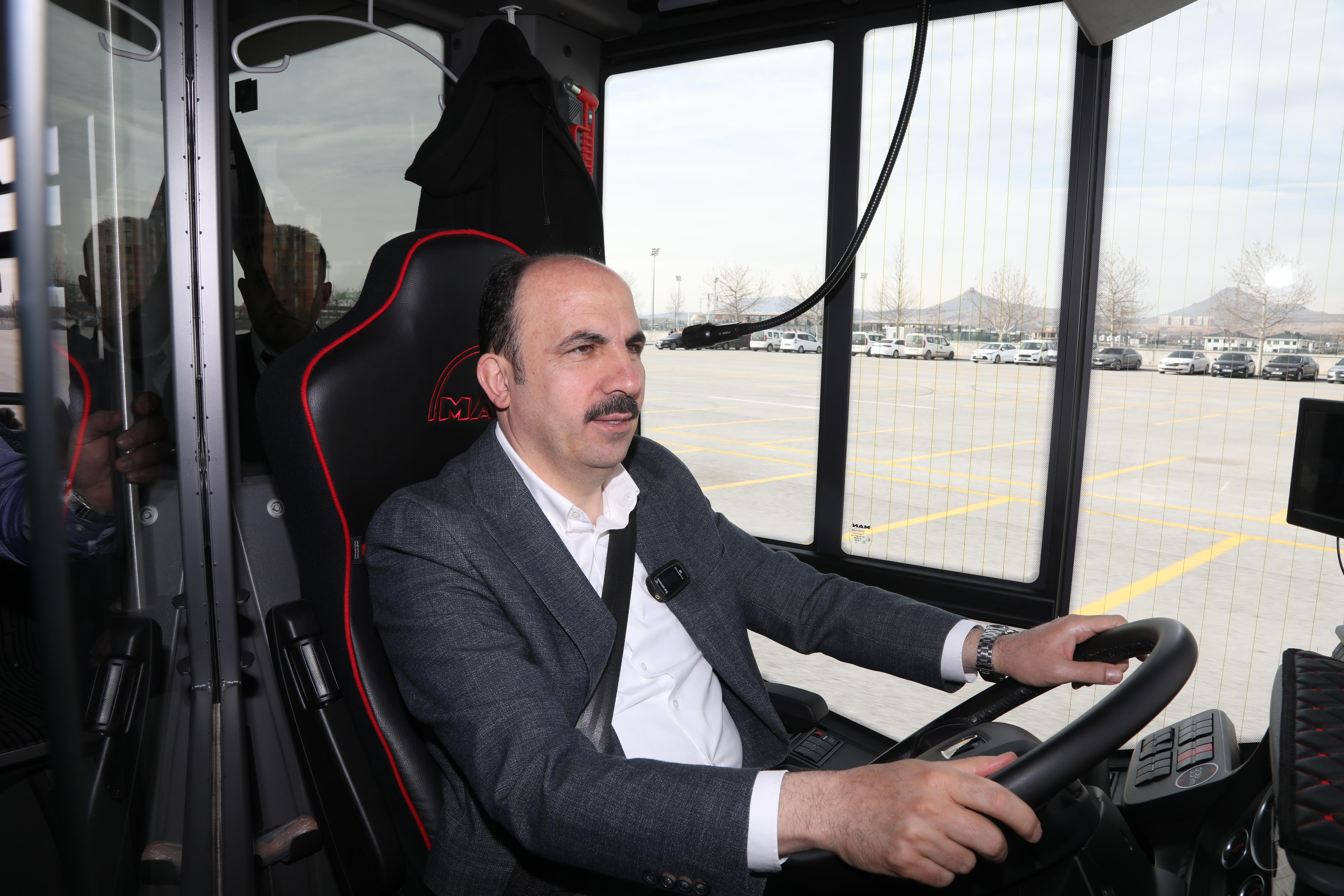 BAŞKAN ALTAY: “OTOBÜS FİLOMUZU 53 YENİ DOĞALGAZLI OTOBÜSLE DAHA DA GÜÇLENDİRDİK”