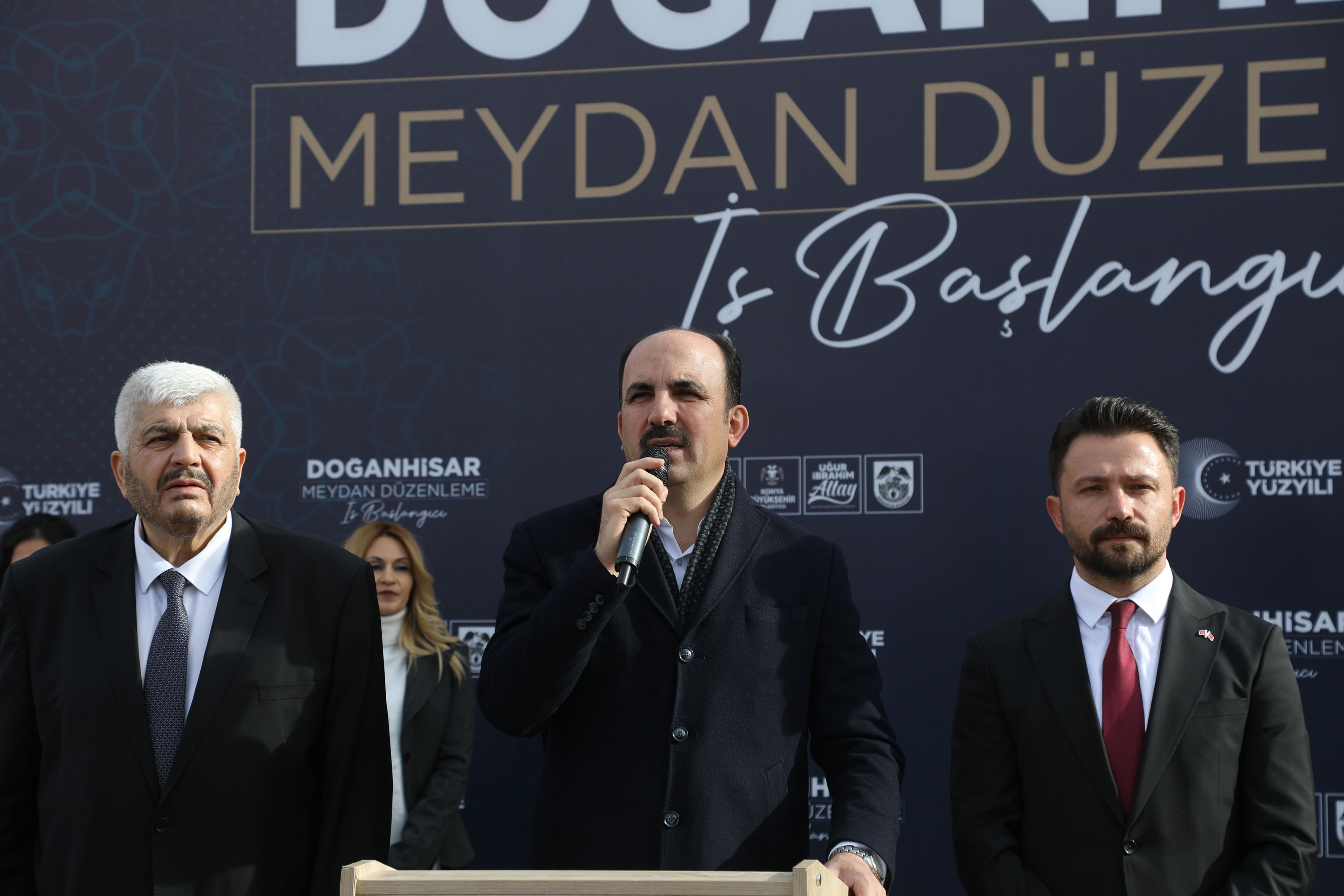 BAŞKAN ALTAY: “VERDİĞİMİZ SÖZLERİ BİR BİR YERİNE GETİRMENİN MUTLULUĞUNU YAŞIYORUZ”