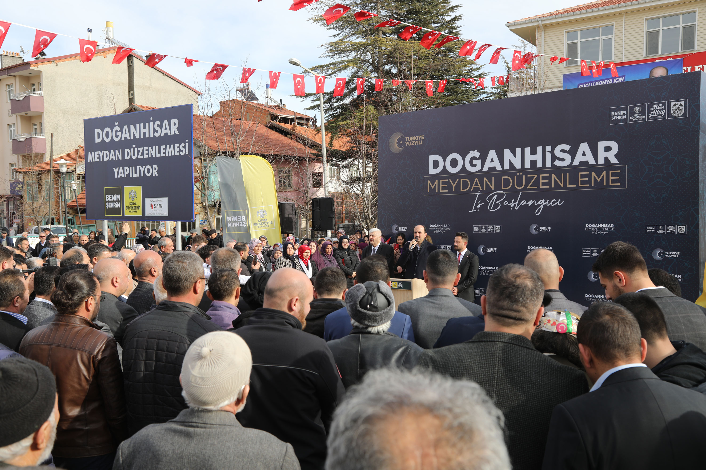 BAŞKAN ALTAY: “VERDİĞİMİZ SÖZLERİ BİR BİR YERİNE GETİRMENİN MUTLULUĞUNU YAŞIYORUZ”