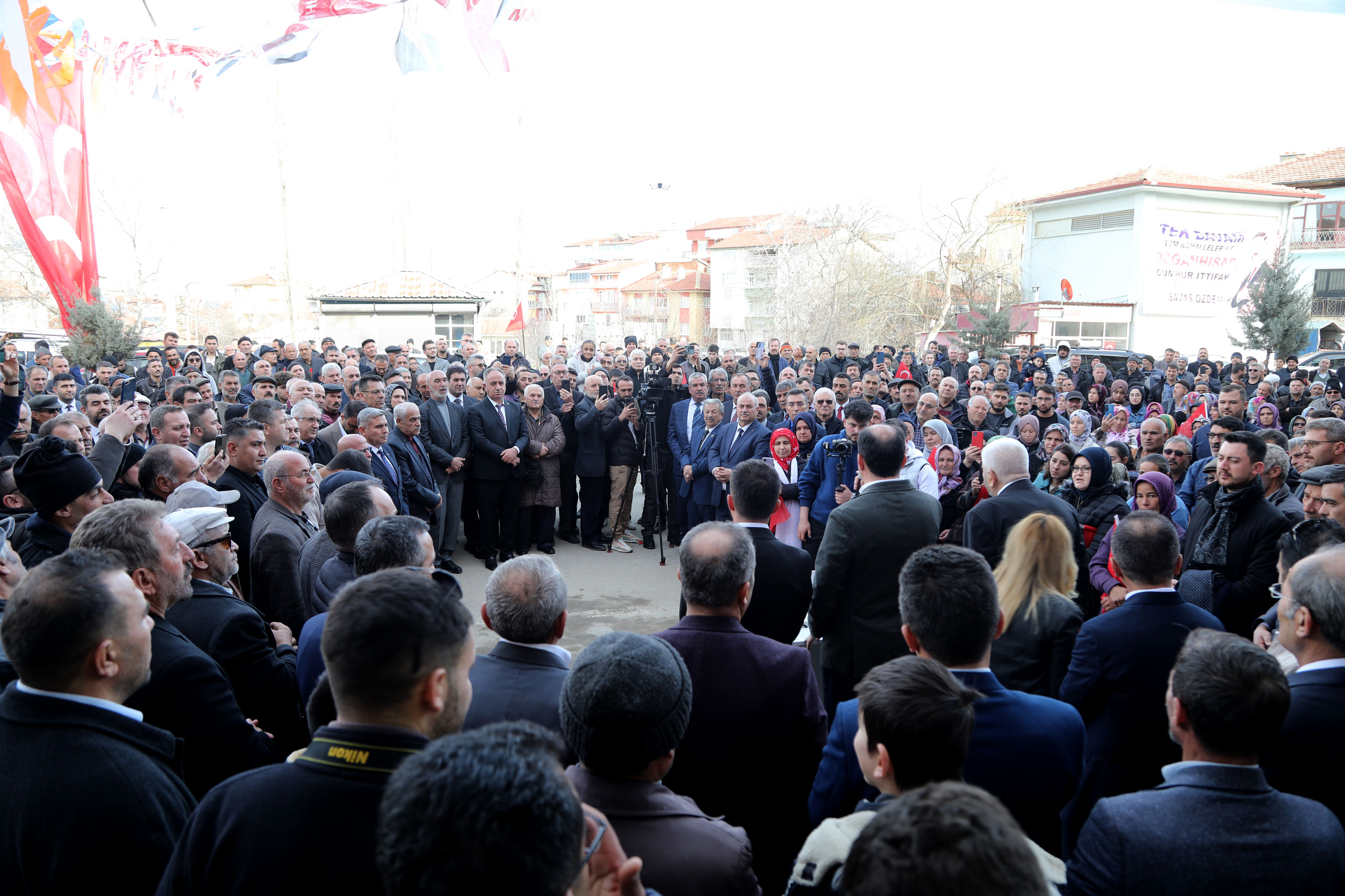 BAŞKAN ALTAY: “VERDİĞİMİZ SÖZLERİ BİR BİR YERİNE GETİRMENİN MUTLULUĞUNU YAŞIYORUZ”