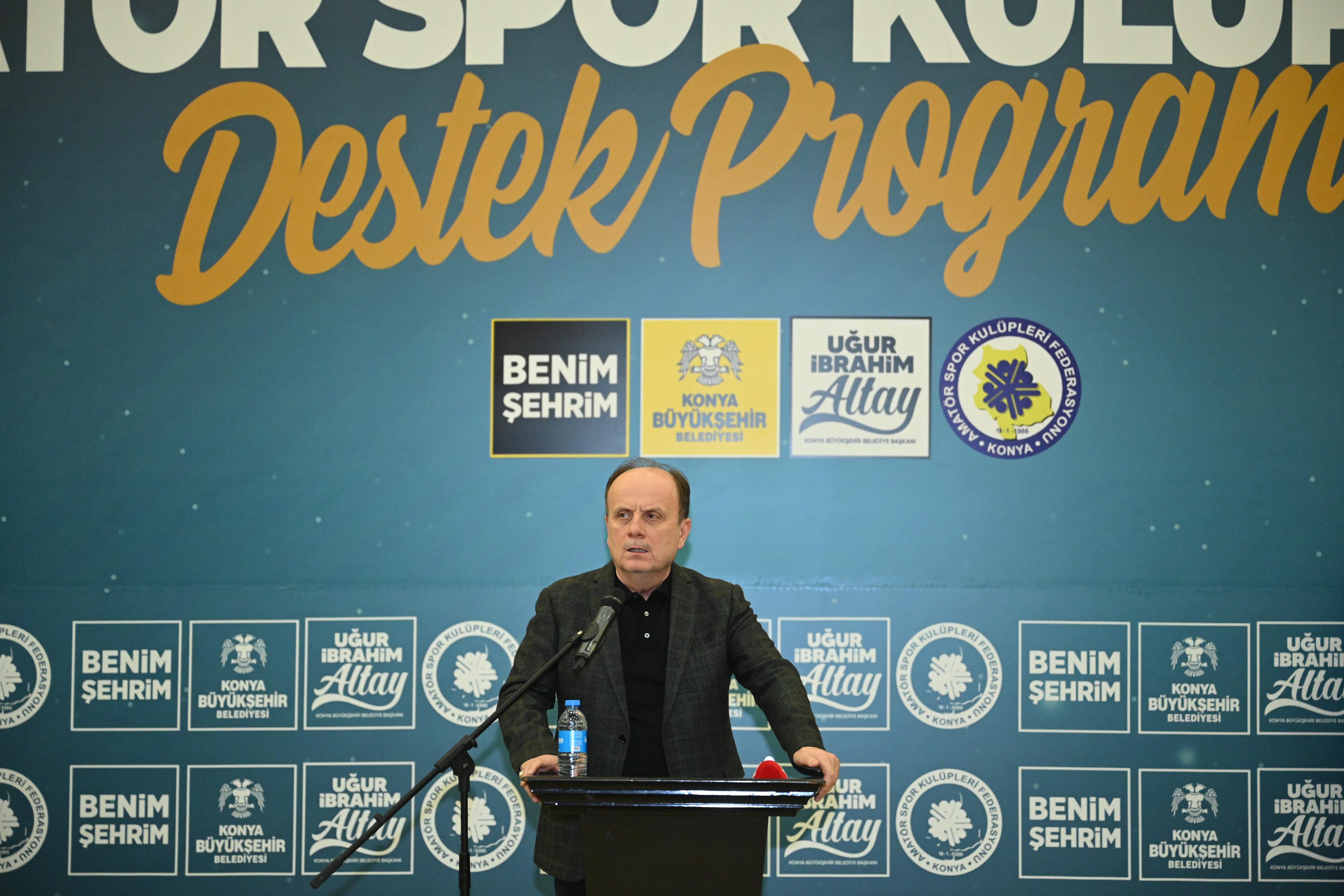 KONYA BÜYÜKŞEHİR AMATÖR SPOR KULÜPLERİNE 7,5 MİLYON LİRALIK MALZEME DESTEĞİNDE BULUNDU