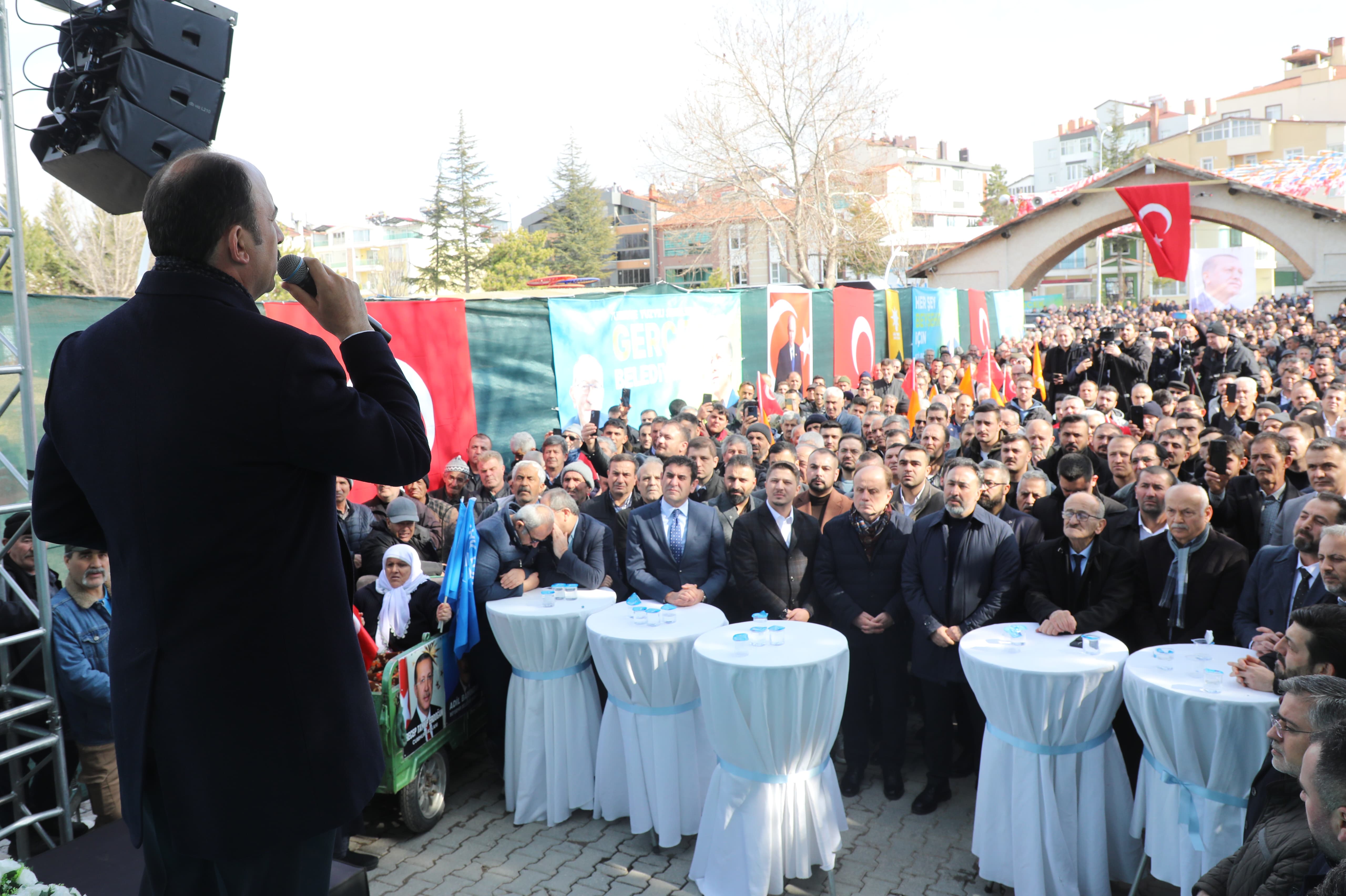 BAŞKAN ALTAY; DEREBUCAK, BEYŞEHİR VE HÜYÜK’TE VATANDAŞLARLA BULUŞTU