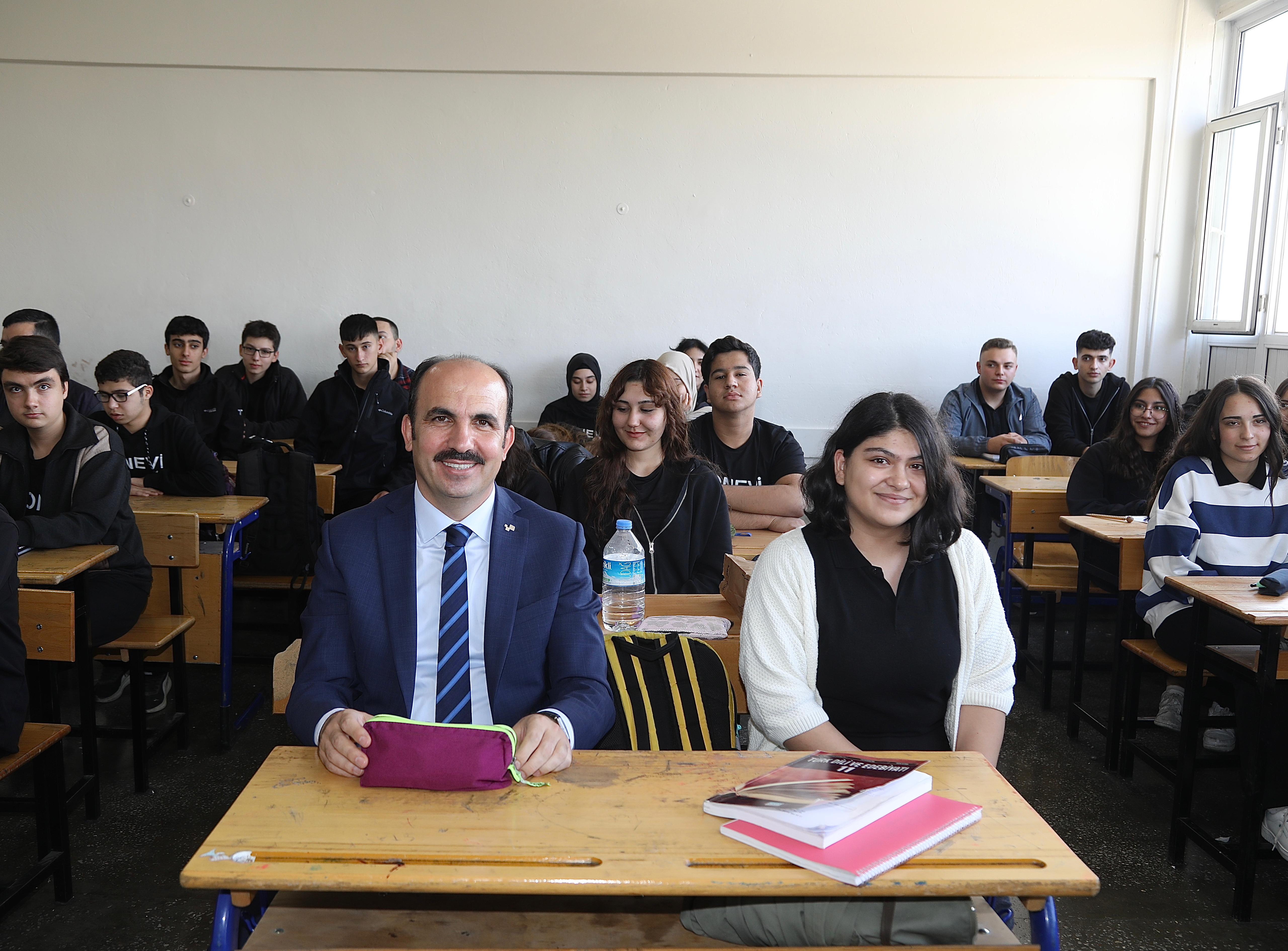 BAŞKAN ALTAY: “ÜNİVERSİTEYE HAZIRLANAN VE EĞİTİM DESTEĞİNE BAŞVURAN ÖĞRENCİLERİMİZİN İKİNCİ ÖDEMELERİNİ DE YAPTIK”