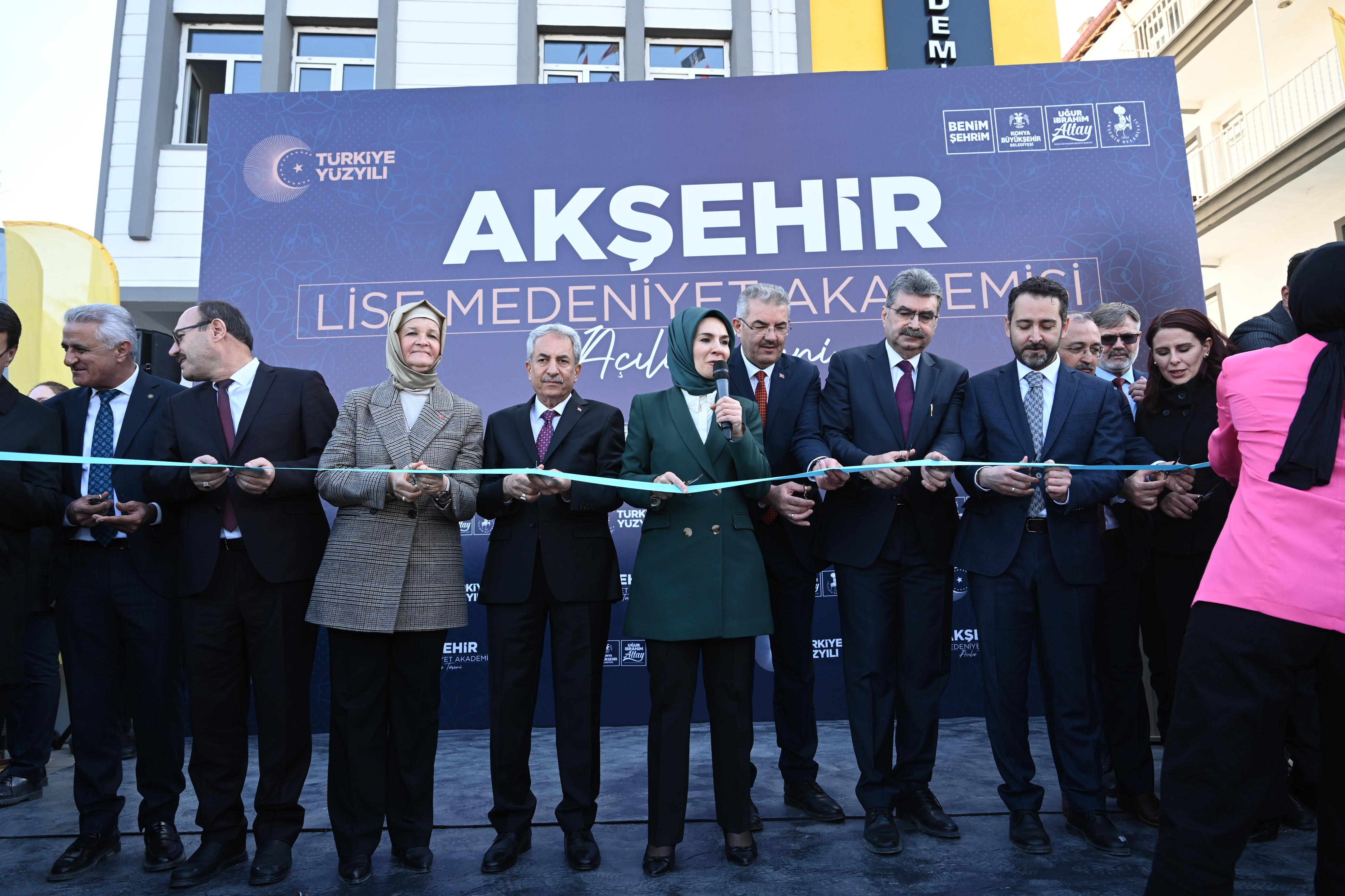 AKŞEHİR LİSE MEDENİYET AKADEMİSİ BAKAN GÖKTAŞ’IN KATILIMIYLA AÇILDI