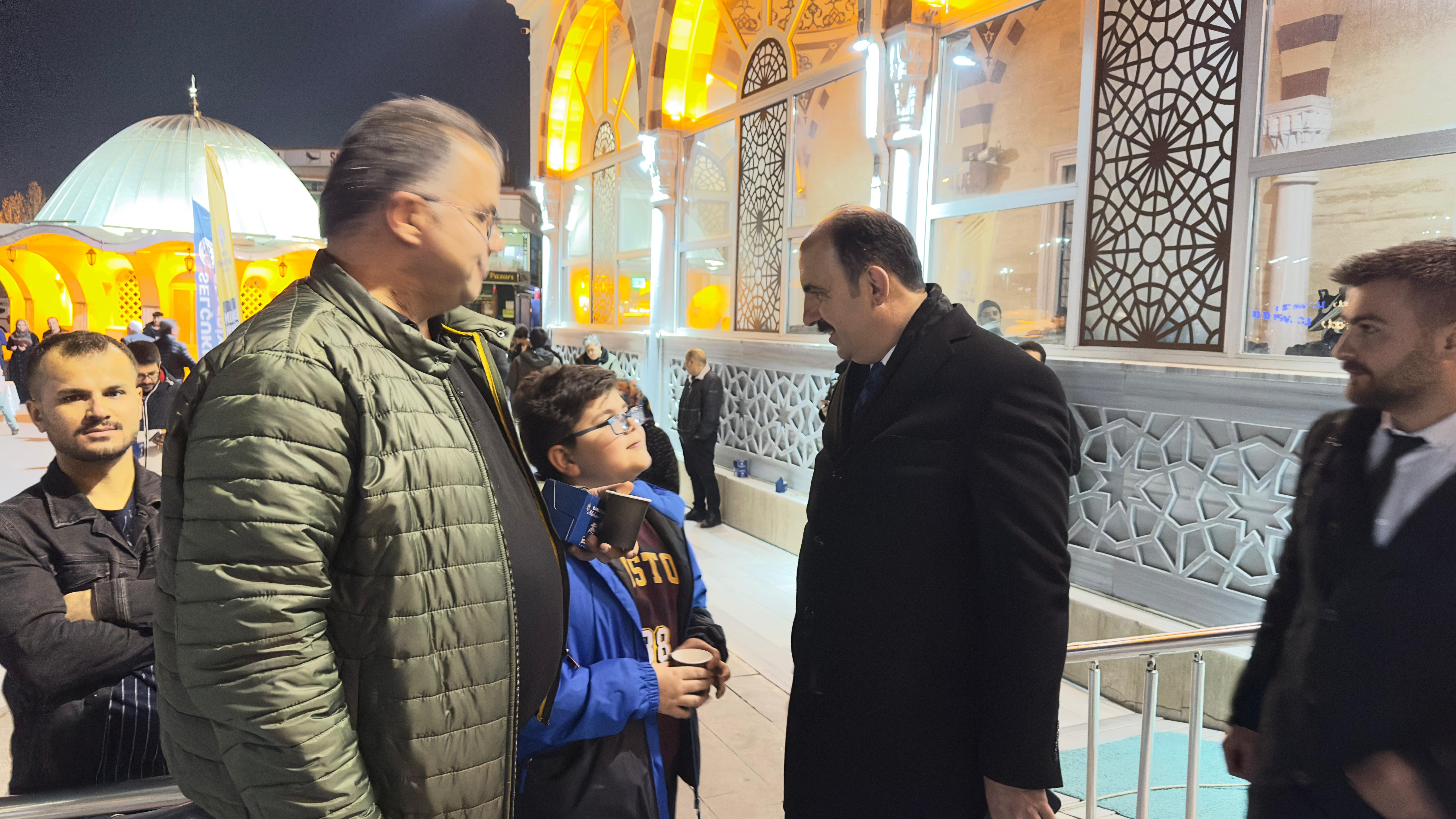 BAŞKAN ALTAY BERAT KANDİLİ’NDE KONYALILARLA BULUŞTU