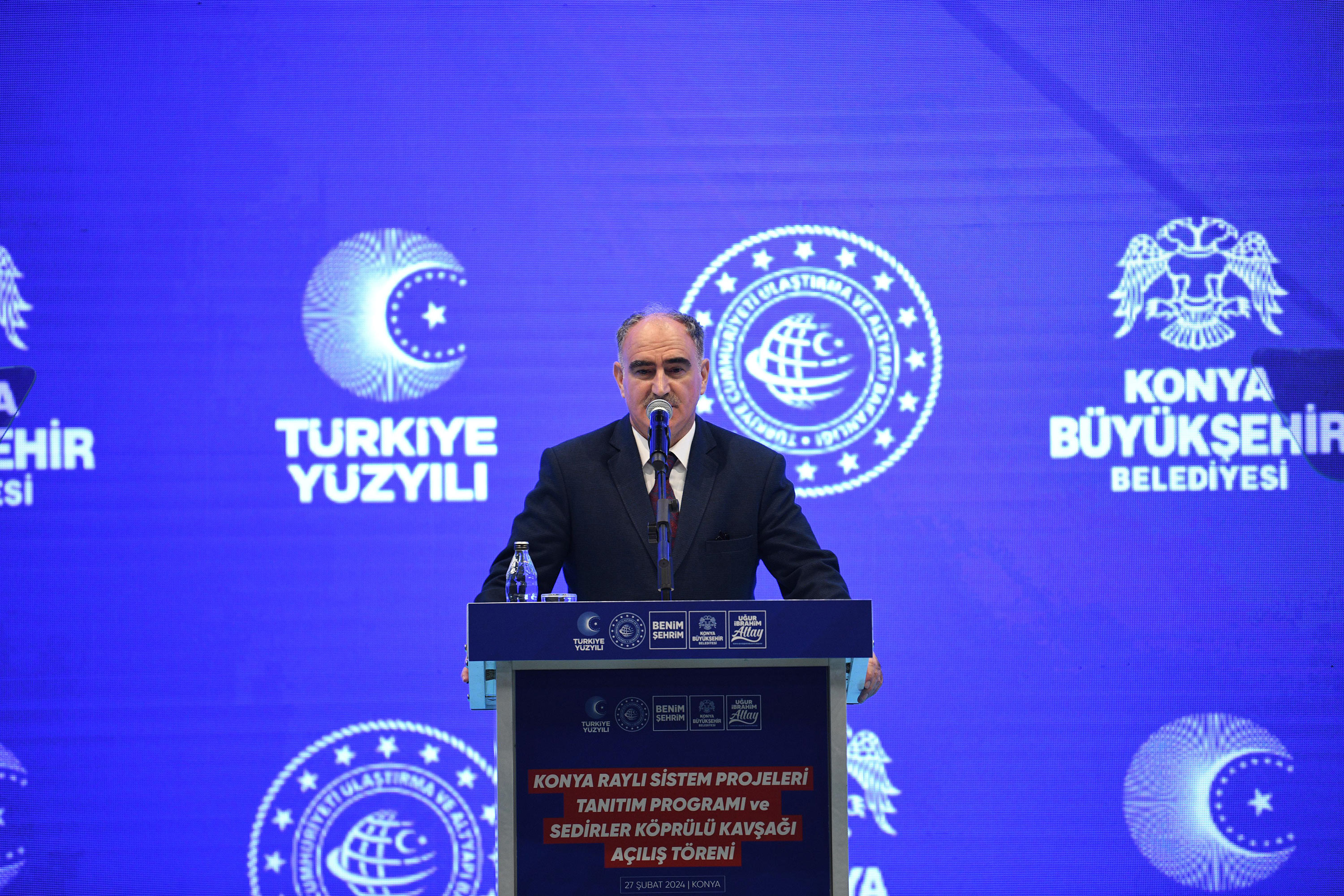 BAKAN URALOĞLU, KONYA'YA KAZANDIRILACAK YENİ RAYLI SİSTEM HATLARININ MÜJDESİNİ VERDİ