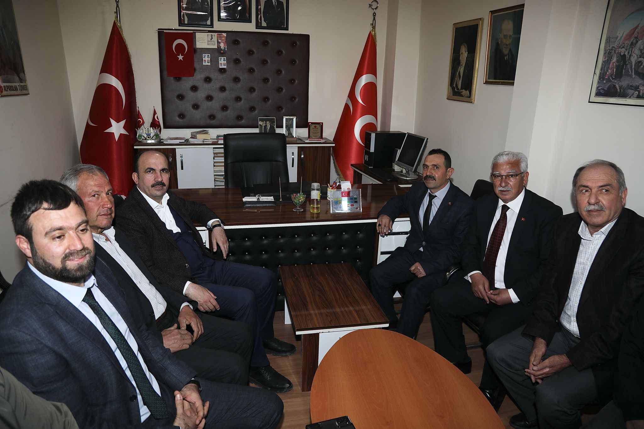 BAŞKAN ALTAY YUNAK VE TUZLUKÇU’DA VATANDAŞLARLA BULUŞTU; YUNAK İTFAİYE MERKEZİ’Nİ AÇTI