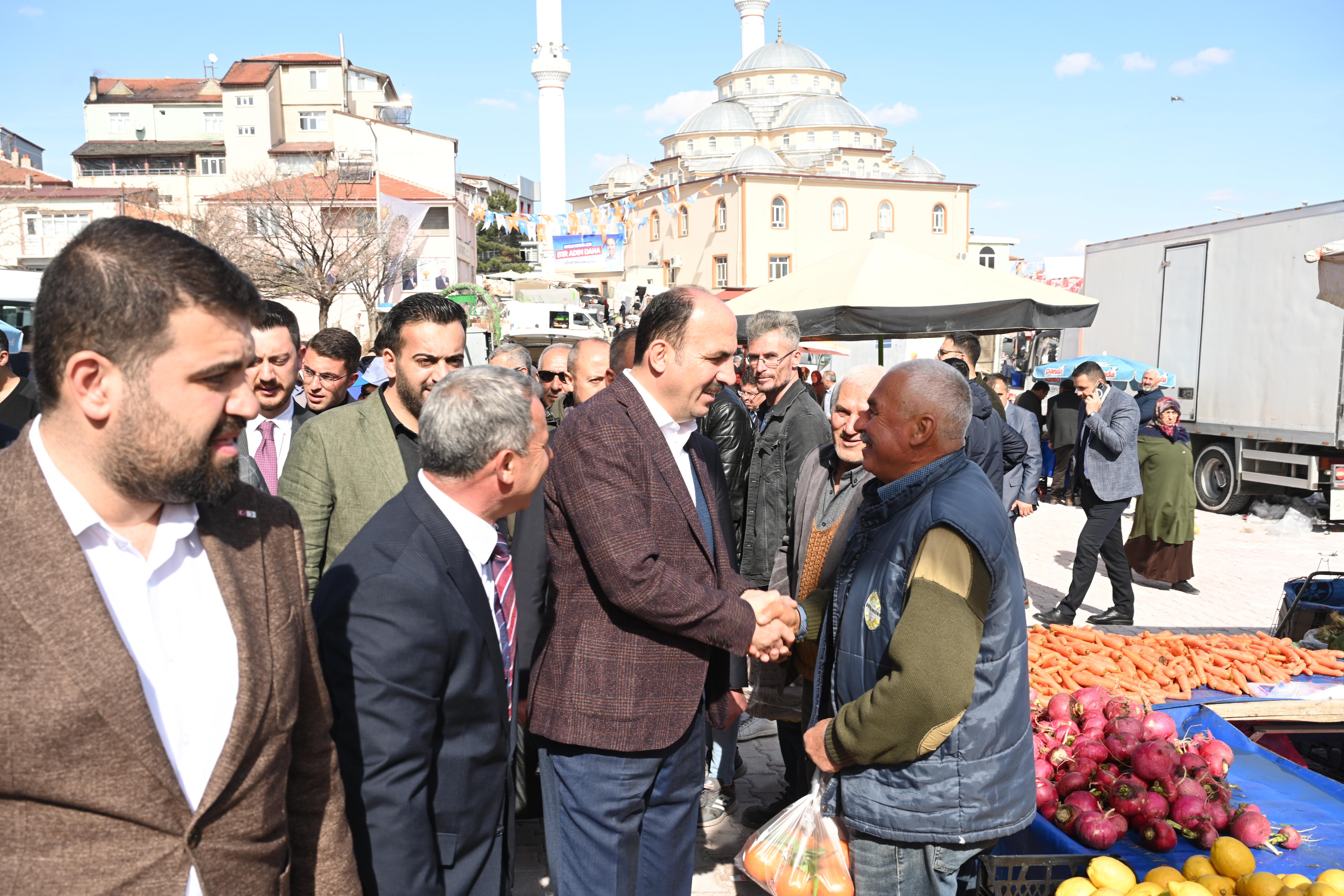 BAŞKAN ALTAY YUNAK VE TUZLUKÇU’DA VATANDAŞLARLA BULUŞTU; YUNAK İTFAİYE MERKEZİ’Nİ AÇTI