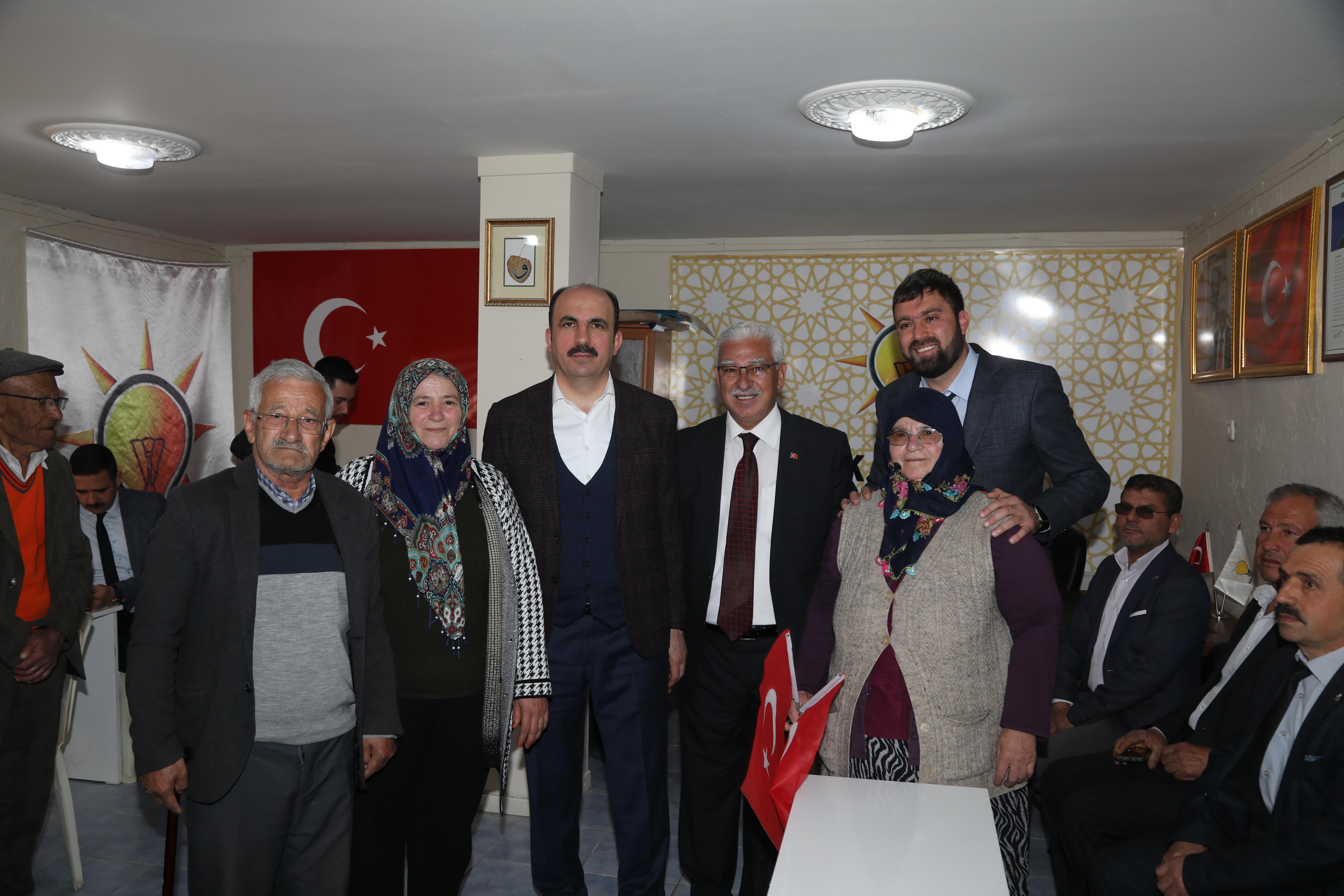 BAŞKAN ALTAY YUNAK VE TUZLUKÇU’DA VATANDAŞLARLA BULUŞTU; YUNAK İTFAİYE MERKEZİ’Nİ AÇTI