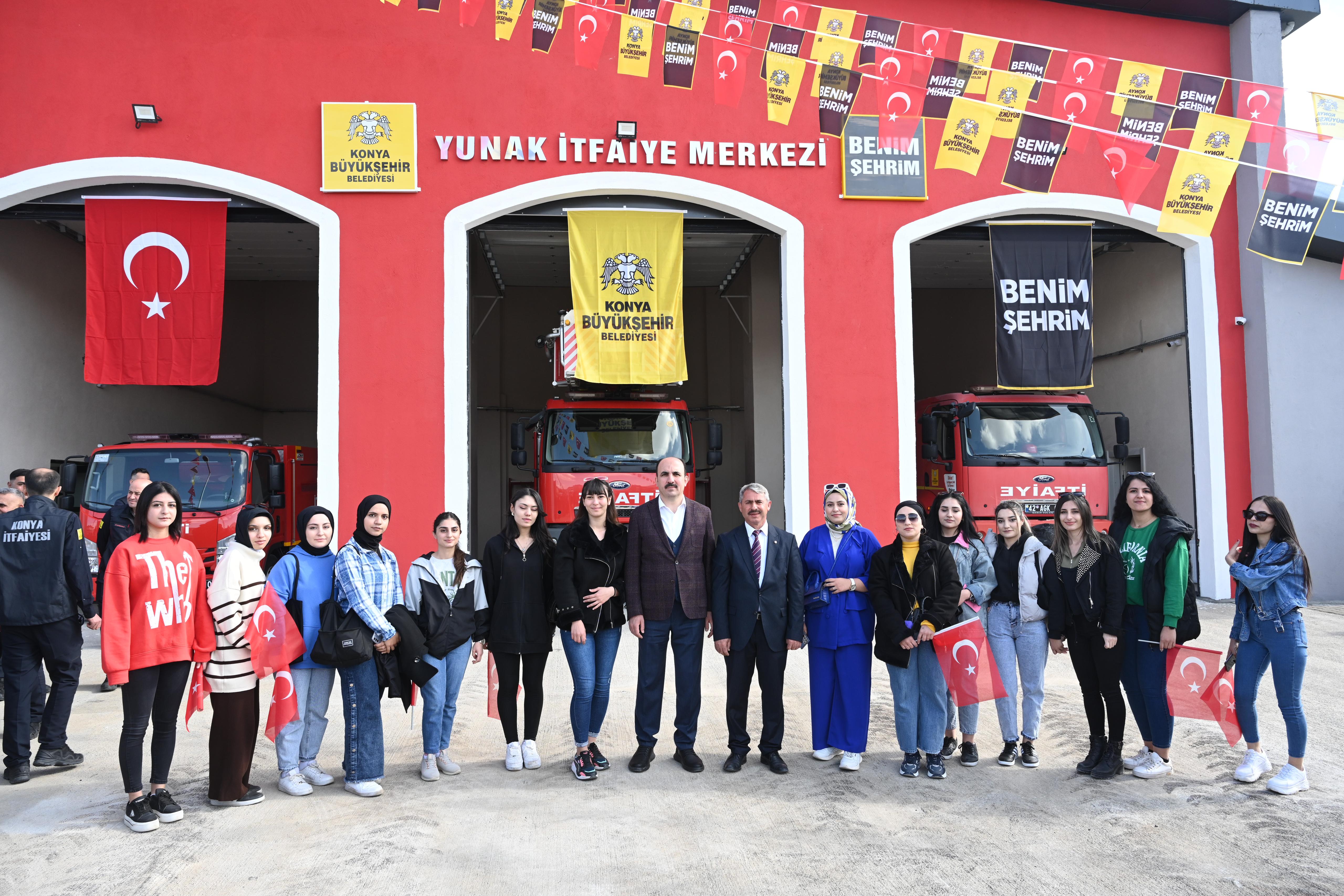 BAŞKAN ALTAY YUNAK VE TUZLUKÇU’DA VATANDAŞLARLA BULUŞTU; YUNAK İTFAİYE MERKEZİ’Nİ AÇTI