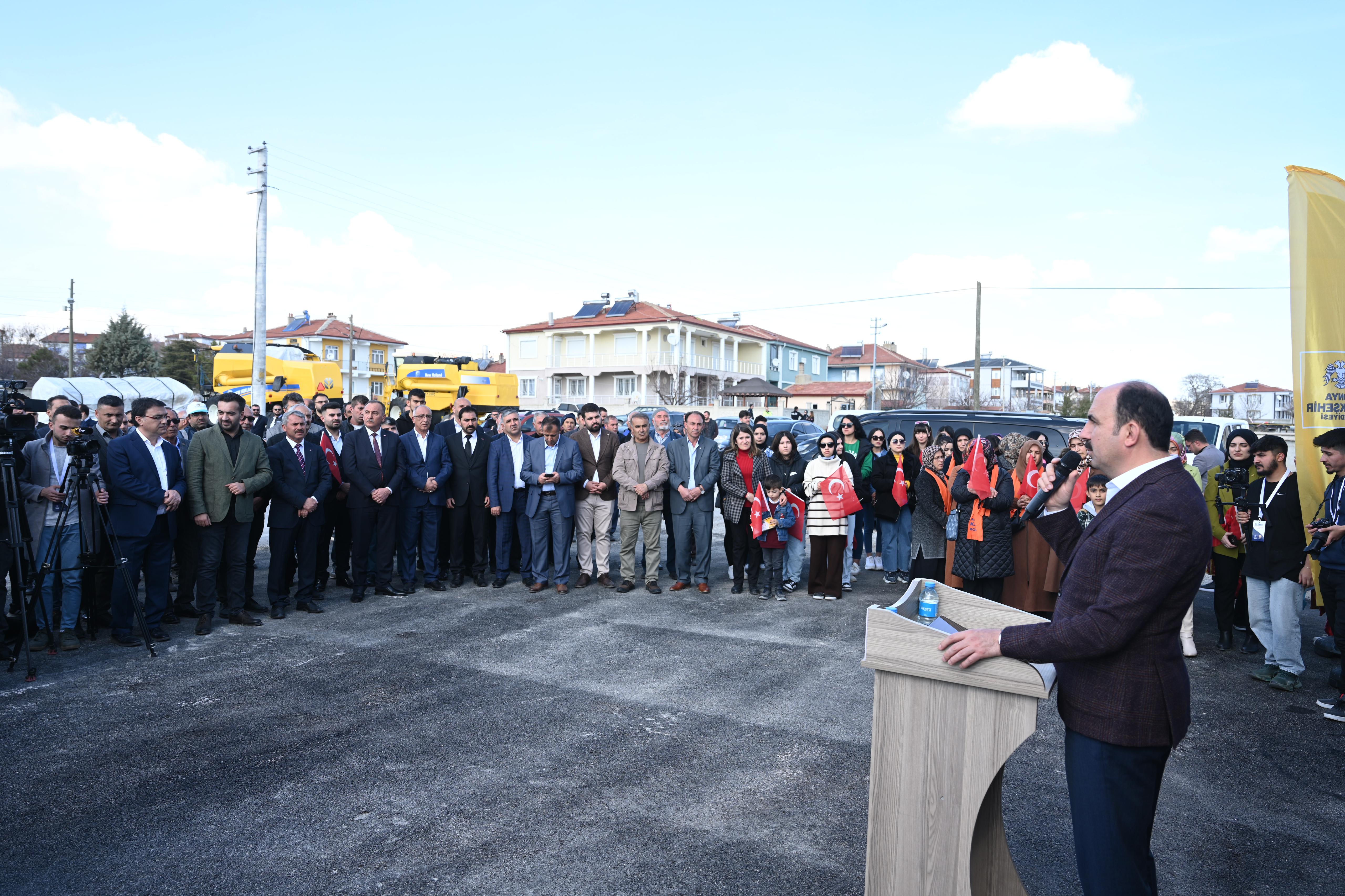 BAŞKAN ALTAY YUNAK VE TUZLUKÇU’DA VATANDAŞLARLA BULUŞTU; YUNAK İTFAİYE MERKEZİ’Nİ AÇTI
