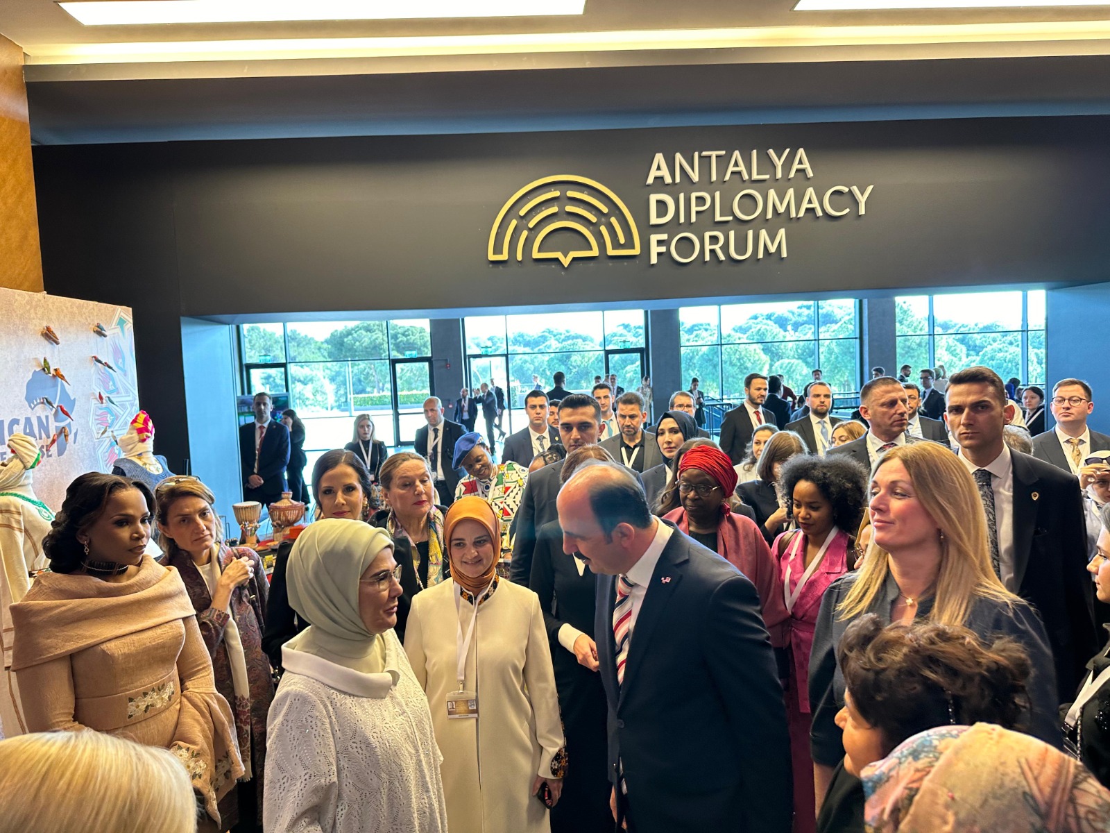 BAŞKAN ALTAY, ANTALYA DİPLOMASİ FORUMU’NDA DÜZENLENEN “KÜRESEL MESELELER İÇİN YEREL YAKLAŞIMLAR” PANELİNE KATILDI