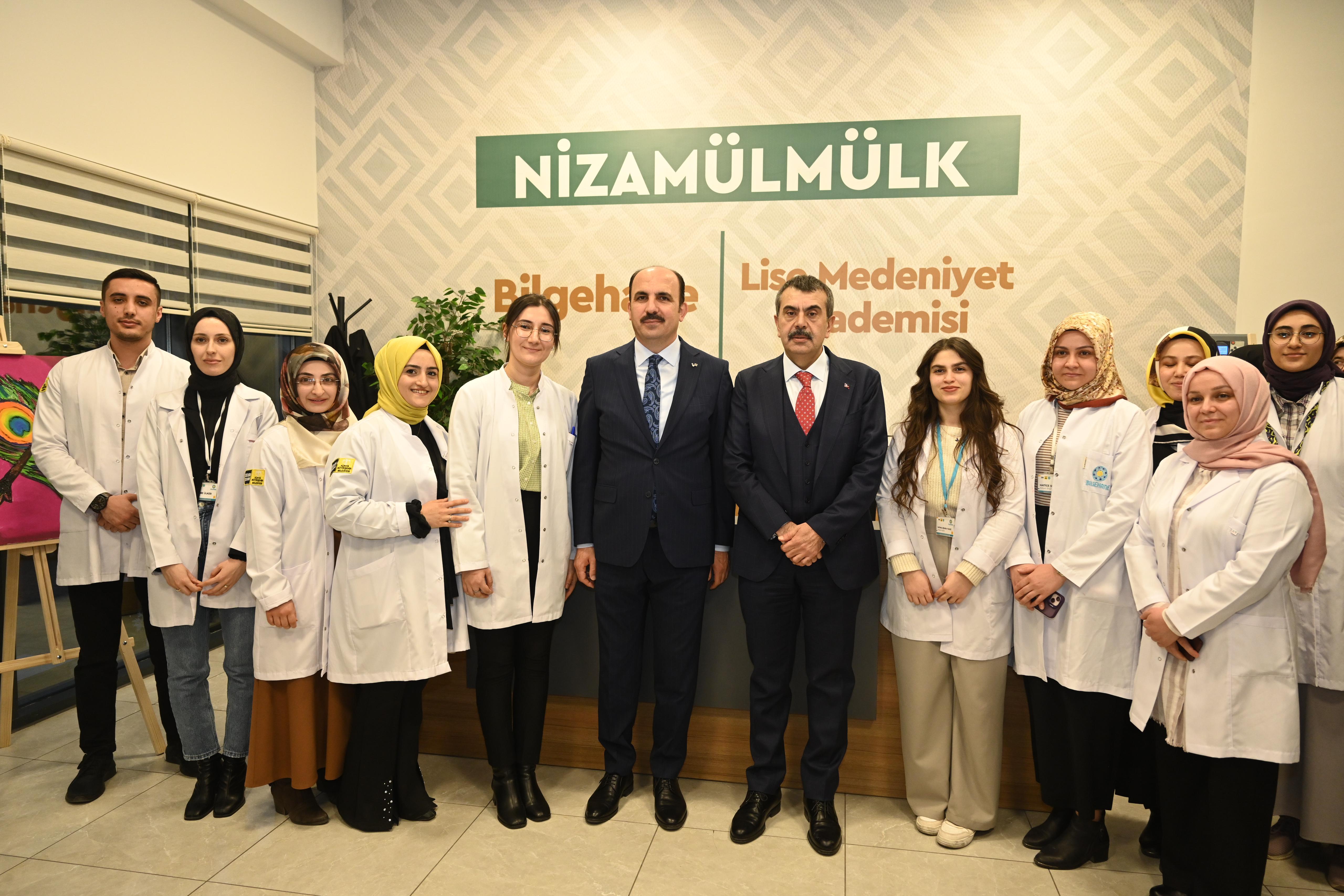 MİLLİ EĞİTİM BAKANI TEKİN, KONYA BÜYÜKŞEHİR’İN NİZAMÜLMÜLK BİLGEHANESİ VE LİSE MEDENİYET AKADEMİSİ’Nİ AÇTI
