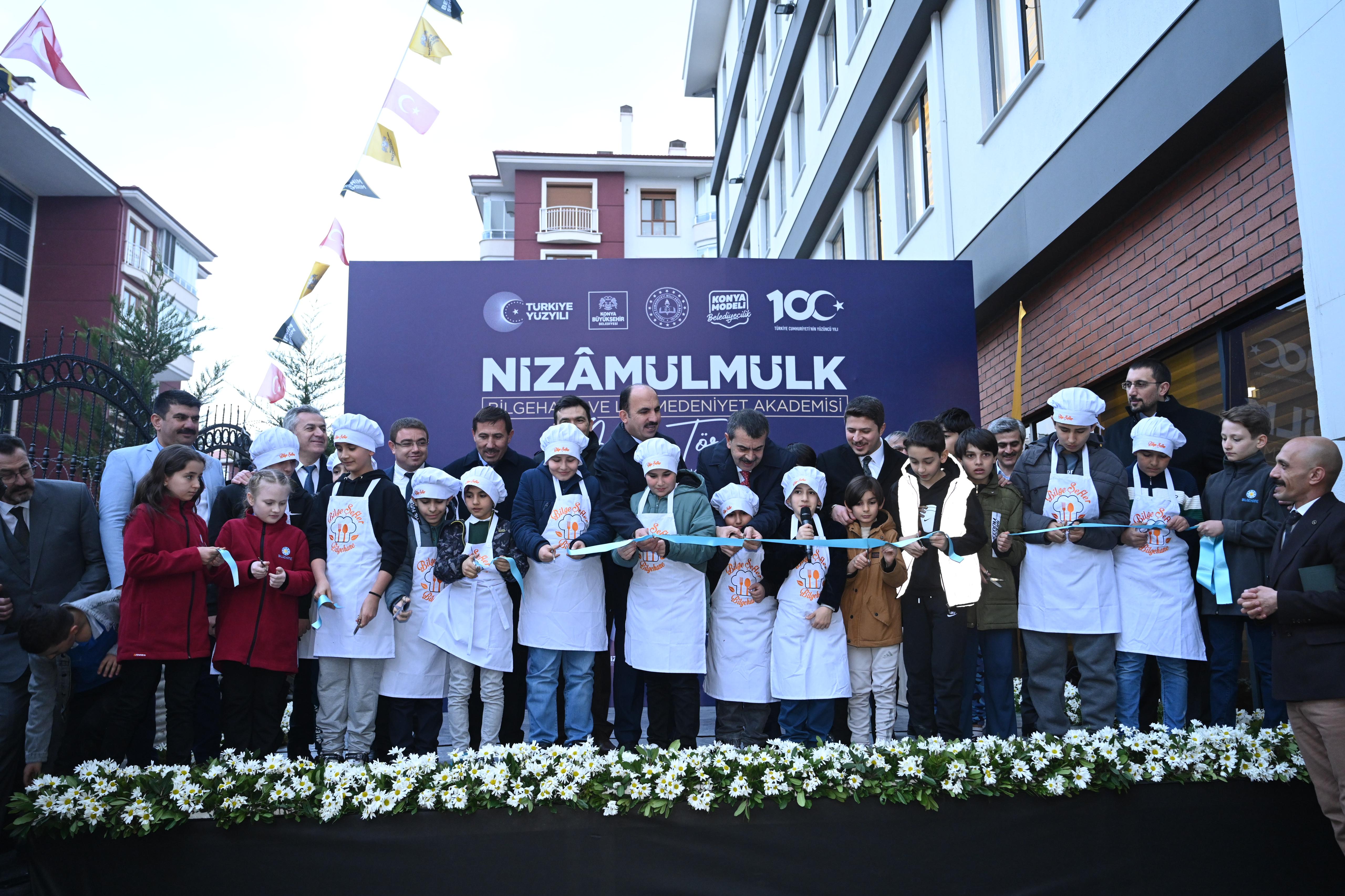 MİLLİ EĞİTİM BAKANI TEKİN, KONYA BÜYÜKŞEHİR’İN NİZAMÜLMÜLK BİLGEHANESİ VE LİSE MEDENİYET AKADEMİSİ’Nİ AÇTI
