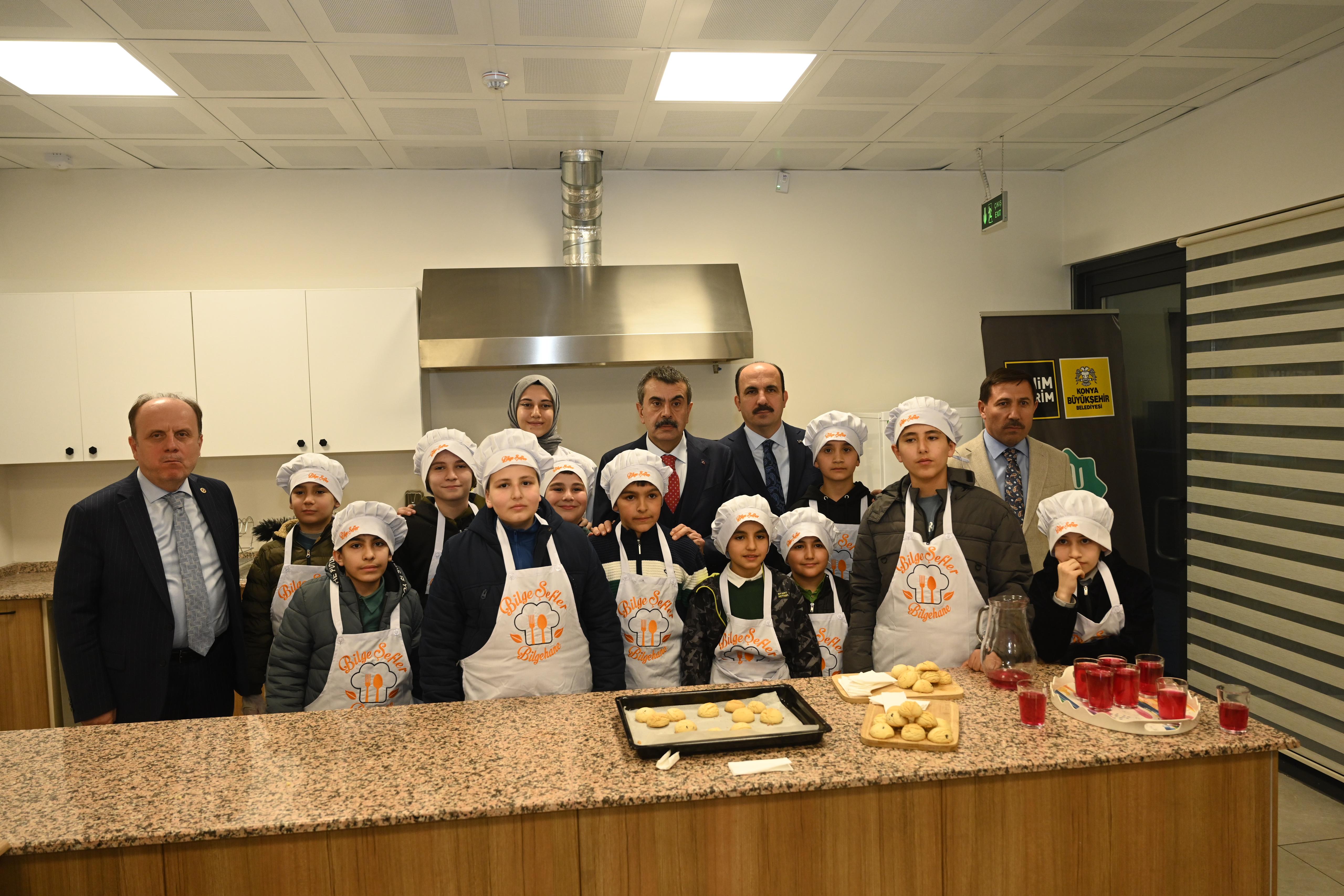 MİLLİ EĞİTİM BAKANI TEKİN, KONYA BÜYÜKŞEHİR’İN NİZAMÜLMÜLK BİLGEHANESİ VE LİSE MEDENİYET AKADEMİSİ’Nİ AÇTI