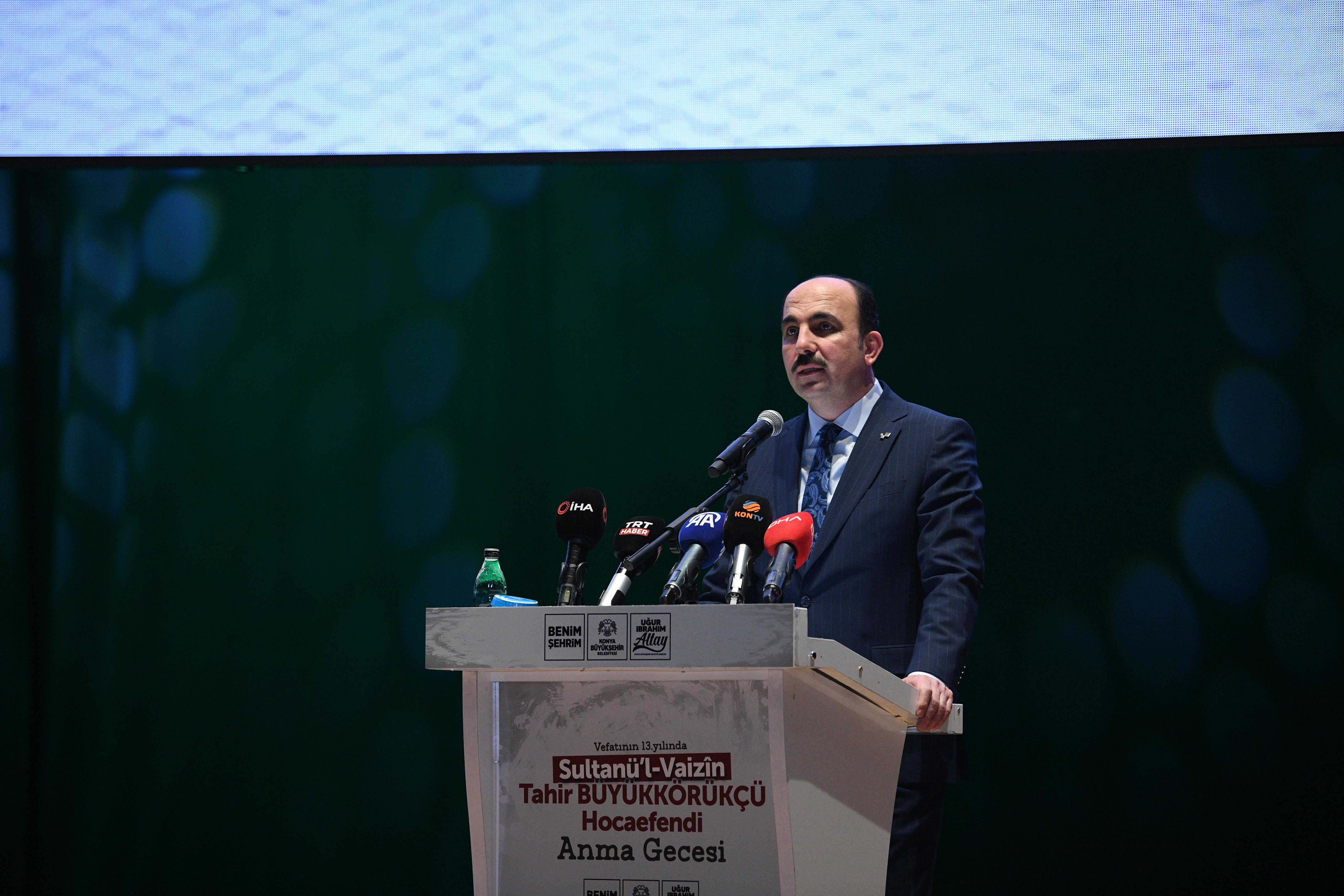 KONYA BÜYÜKŞEHİR’İN TAHİR BÜYÜKKÖRÜKÇÜ BELGESELİ GÖSTERİMİ VE ANMA GECESİ YOĞUN İLGİ GÖRDÜ