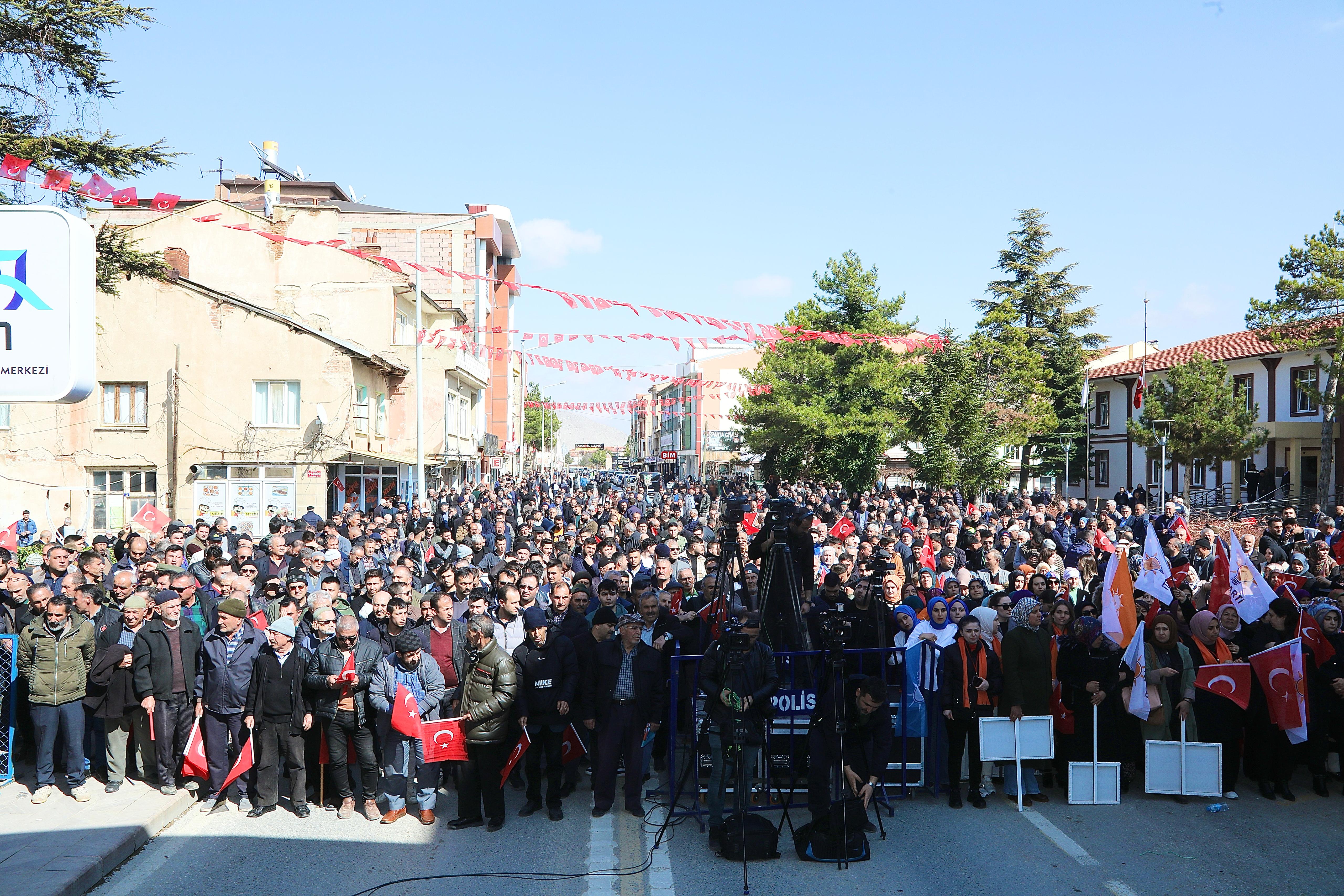 BAKAN YERLİKAYA KONYA BÜYÜKŞEHİR’İN ILGIN’A KAZANDIRACAĞI İLERİ BİYOLOJİK ATIK SU ARITMA TESİSİNİN TEMELİNİ ATTI
