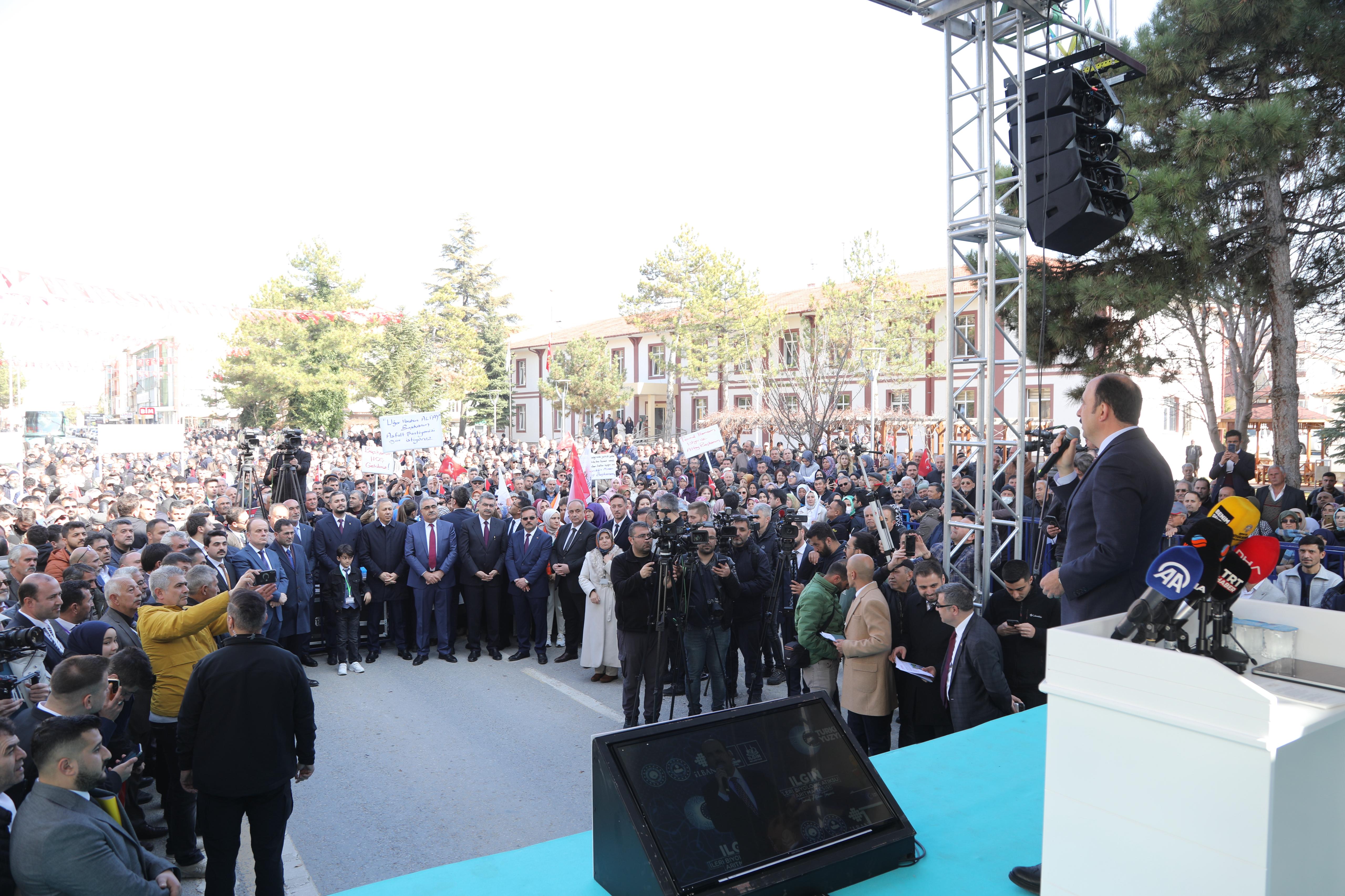 BAKAN YERLİKAYA KONYA BÜYÜKŞEHİR’İN ILGIN’A KAZANDIRACAĞI İLERİ BİYOLOJİK ATIK SU ARITMA TESİSİNİN TEMELİNİ ATTI