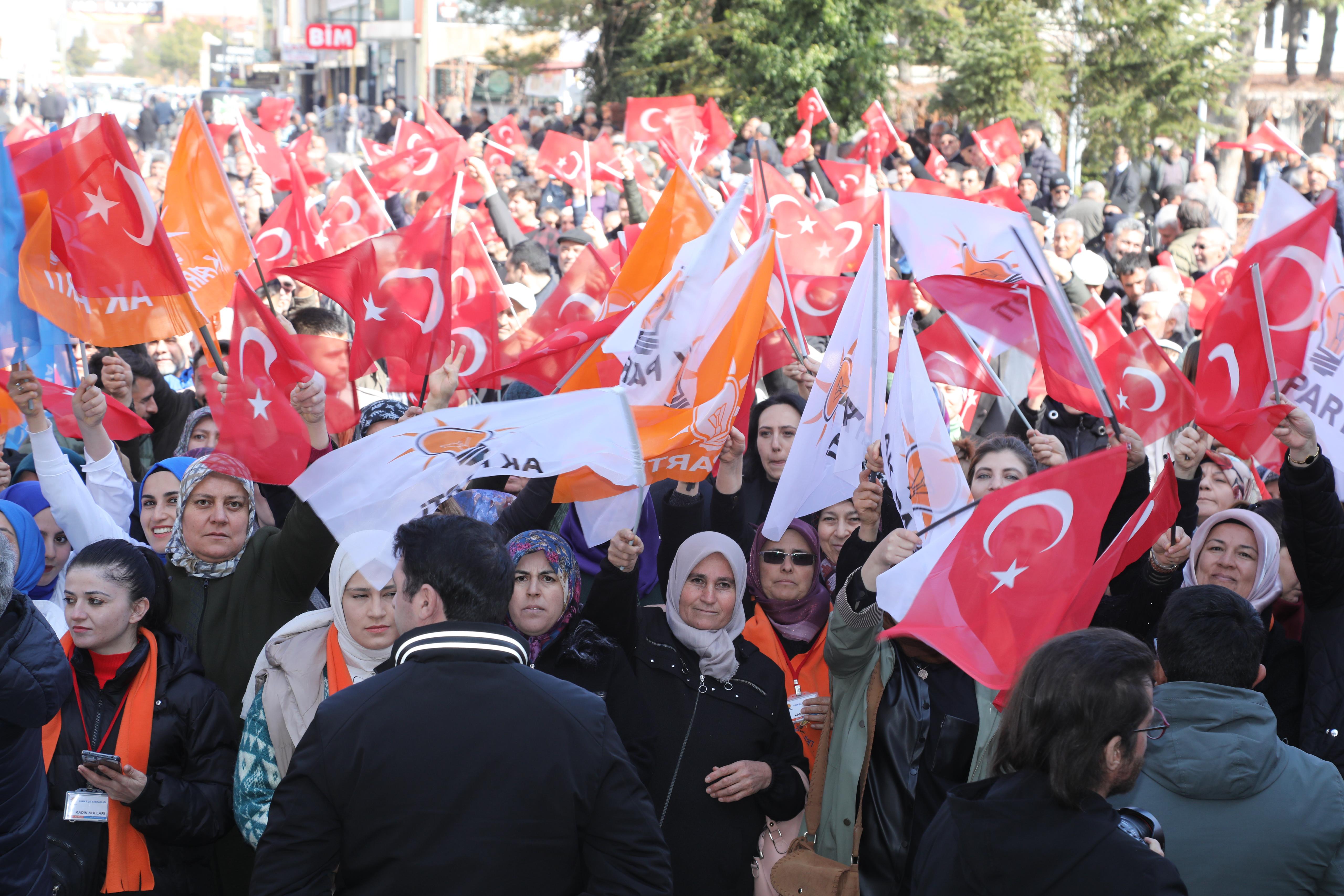 BAKAN YERLİKAYA KONYA BÜYÜKŞEHİR’İN ILGIN’A KAZANDIRACAĞI İLERİ BİYOLOJİK ATIK SU ARITMA TESİSİNİN TEMELİNİ ATTI