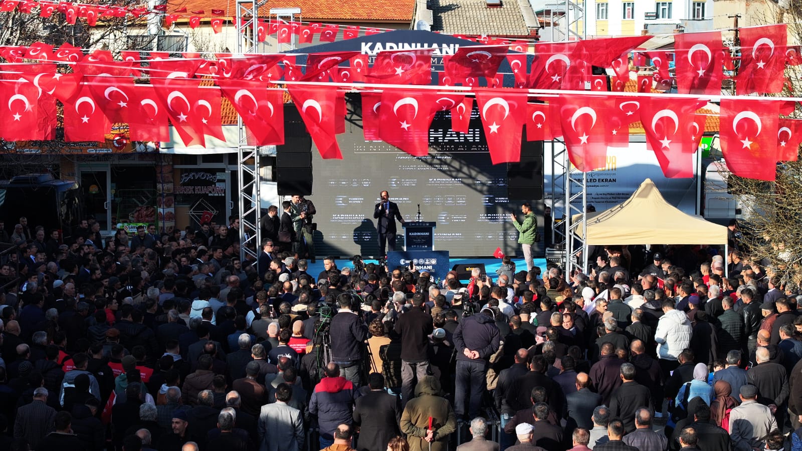 KONYA BÜYÜKŞEHİR KADINHANI’NIN KALBİNDE TARİHİ BİR KENTSEL DÖNÜŞÜME İMZA ATIYOR
