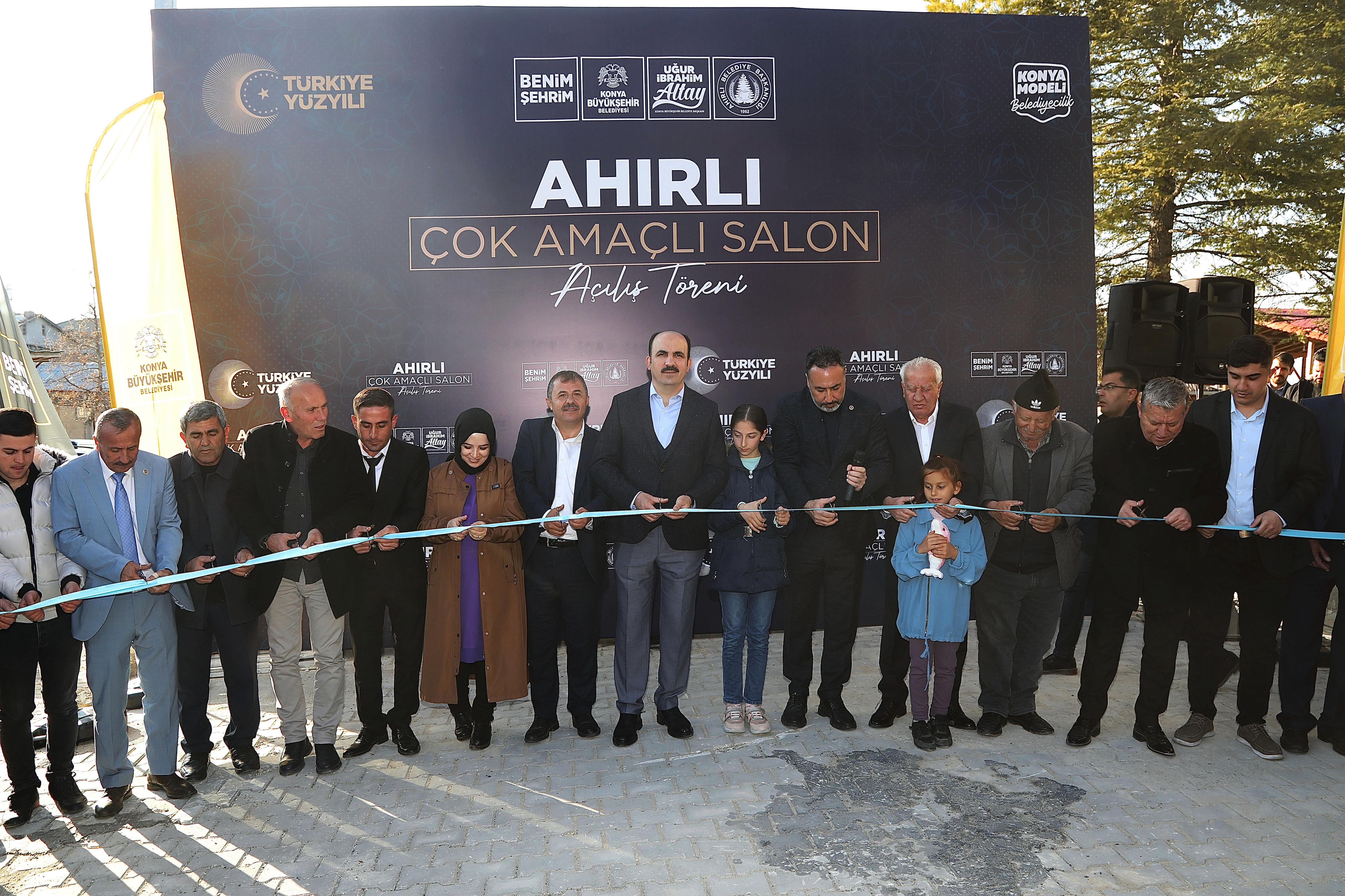 BAŞKAN ALTAY AHIRLI VE YALIHÜYÜK İLÇELERİNİ ZİYARET ETTİ, AHIRLI ÇOK AMAÇLI SALONUN AÇILIŞINI YAPTI