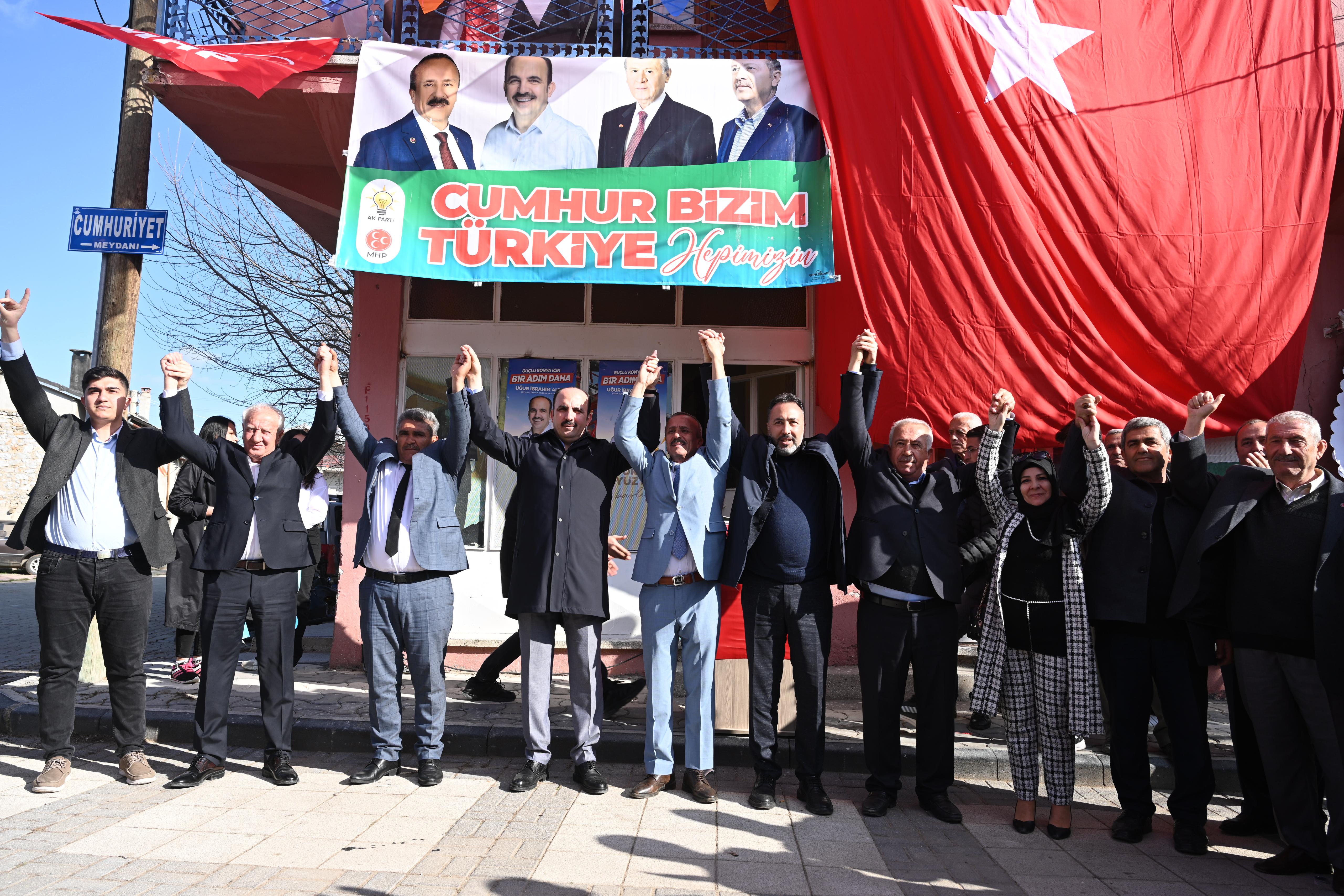 BAŞKAN ALTAY AHIRLI VE YALIHÜYÜK İLÇELERİNİ ZİYARET ETTİ, AHIRLI ÇOK AMAÇLI SALONUN AÇILIŞINI YAPTI
