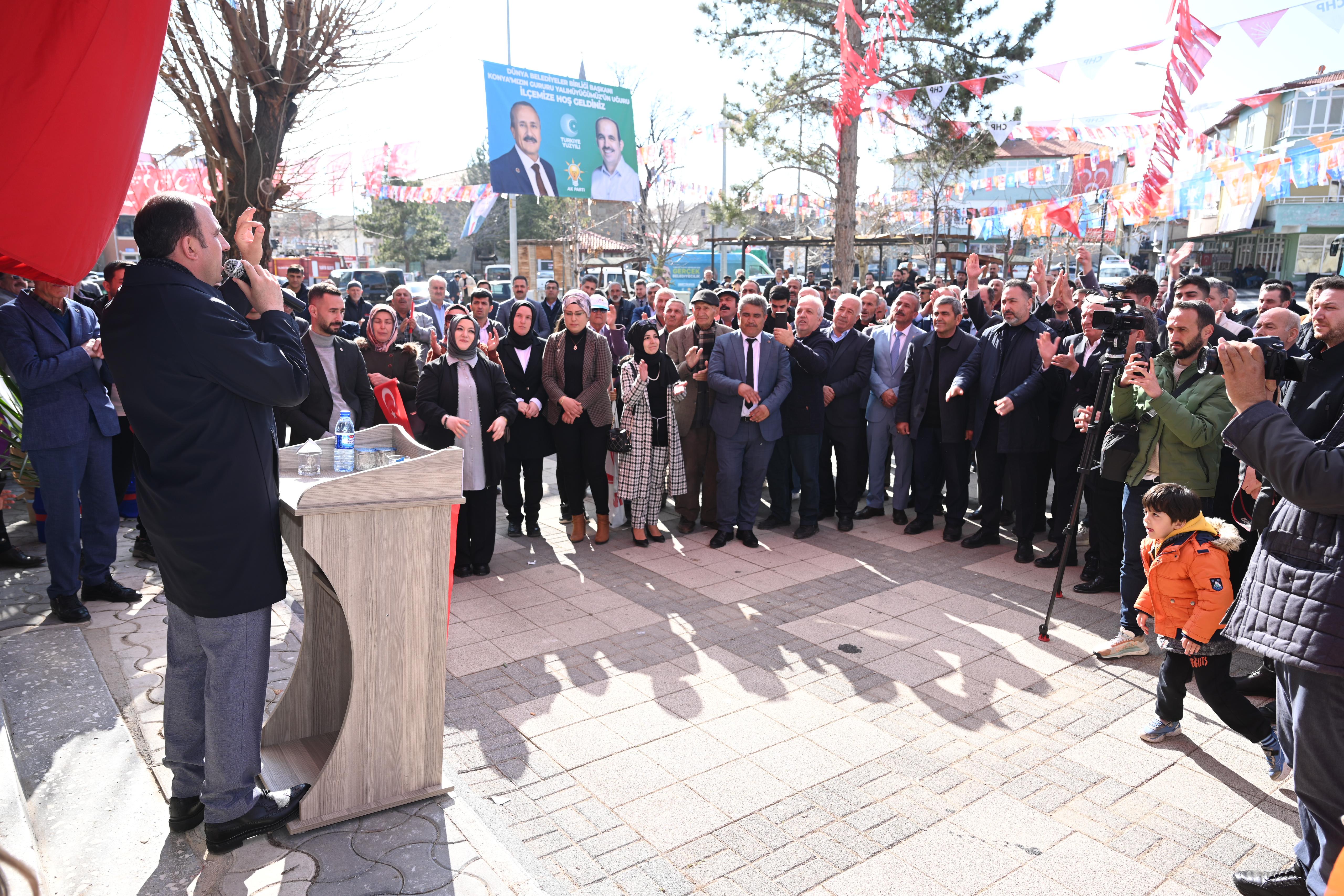 BAŞKAN ALTAY AHIRLI VE YALIHÜYÜK İLÇELERİNİ ZİYARET ETTİ, AHIRLI ÇOK AMAÇLI SALONUN AÇILIŞINI YAPTI