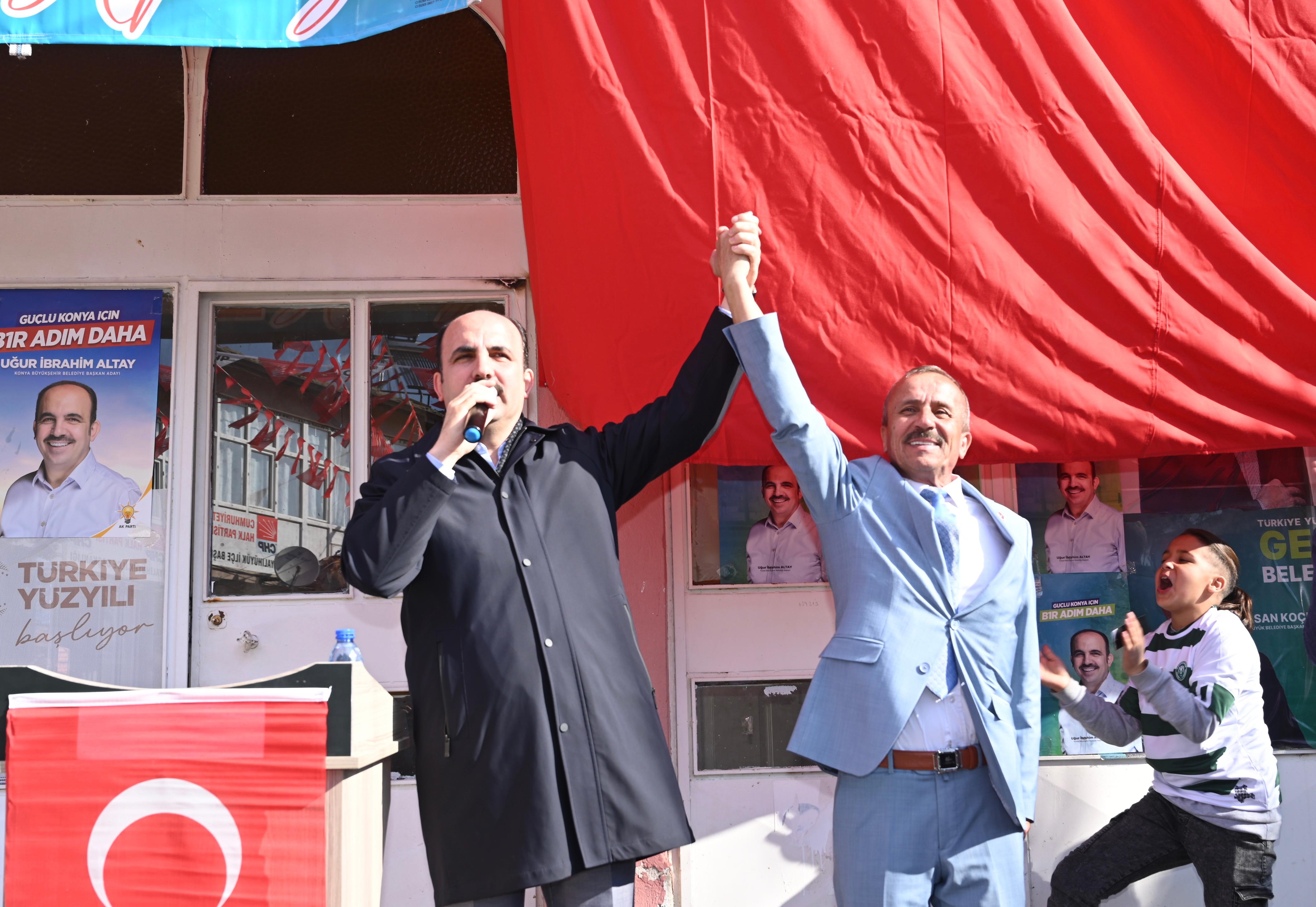 BAŞKAN ALTAY AHIRLI VE YALIHÜYÜK İLÇELERİNİ ZİYARET ETTİ, AHIRLI ÇOK AMAÇLI SALONUN AÇILIŞINI YAPTI