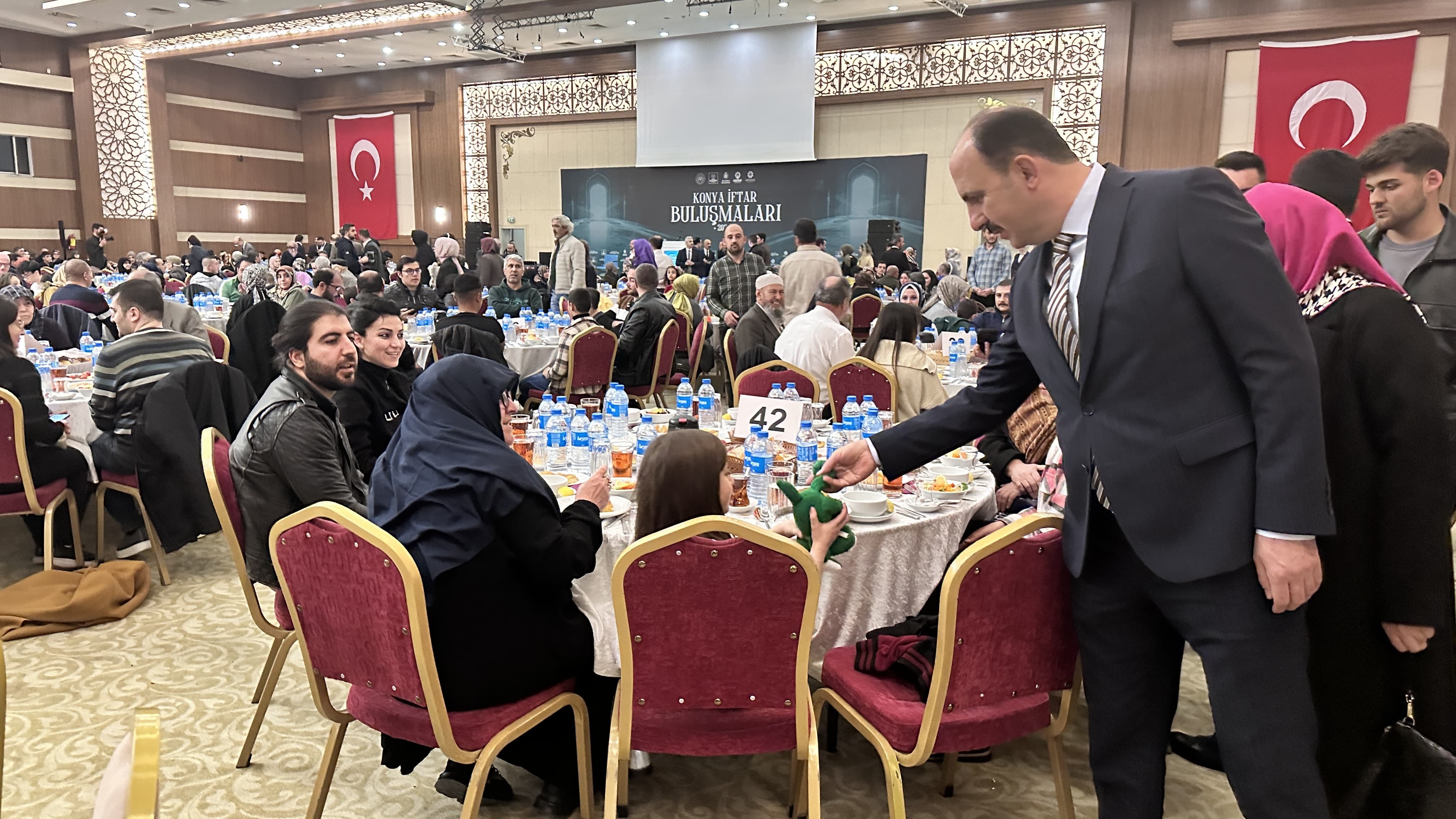 KONYA’DAKİ ŞEHİT AİLELERİ, GAZİLER VE GAZİ YAKINLARI İFTARDA BULUŞTU