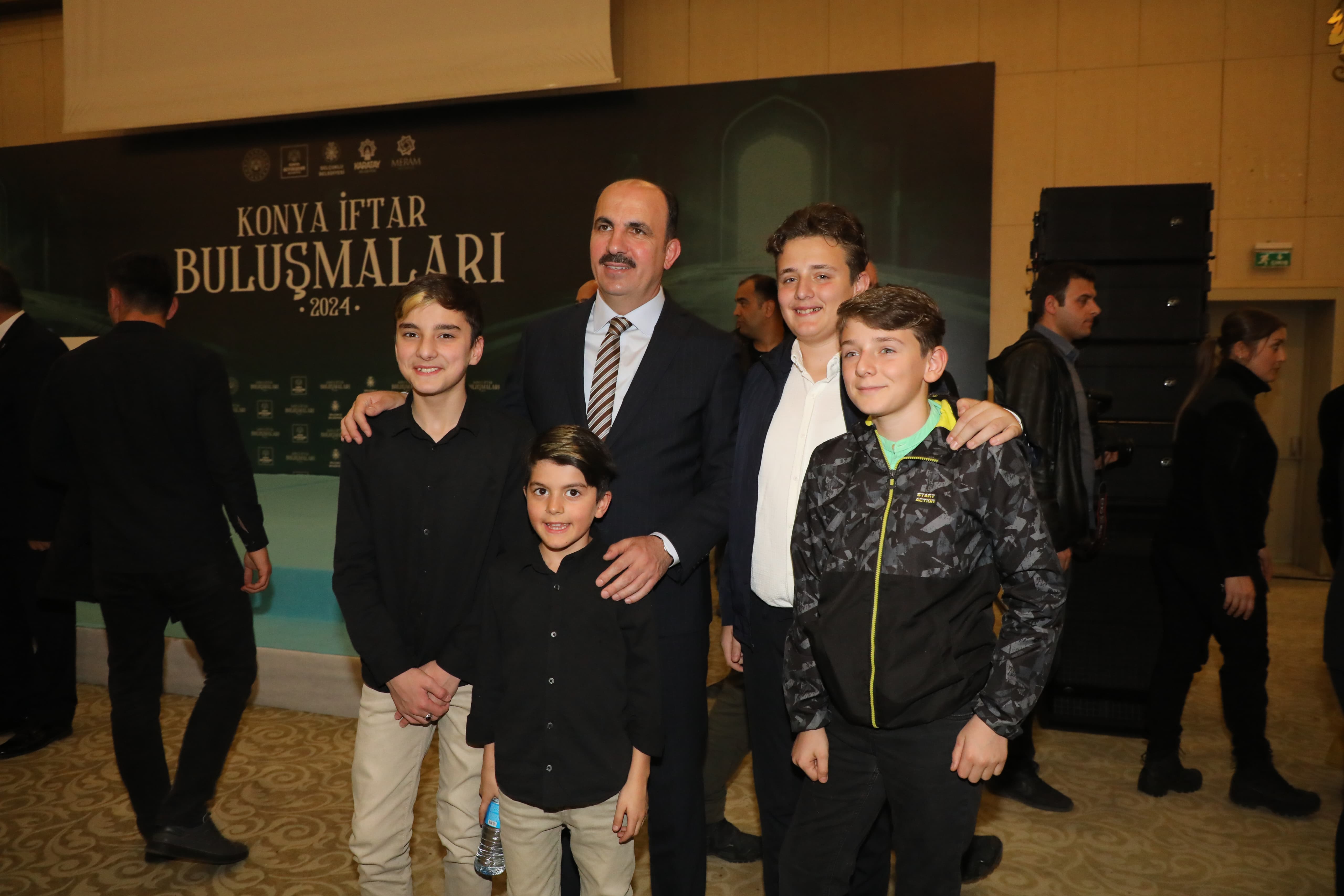 KONYA’DAKİ ŞEHİT AİLELERİ, GAZİLER VE GAZİ YAKINLARI İFTARDA BULUŞTU