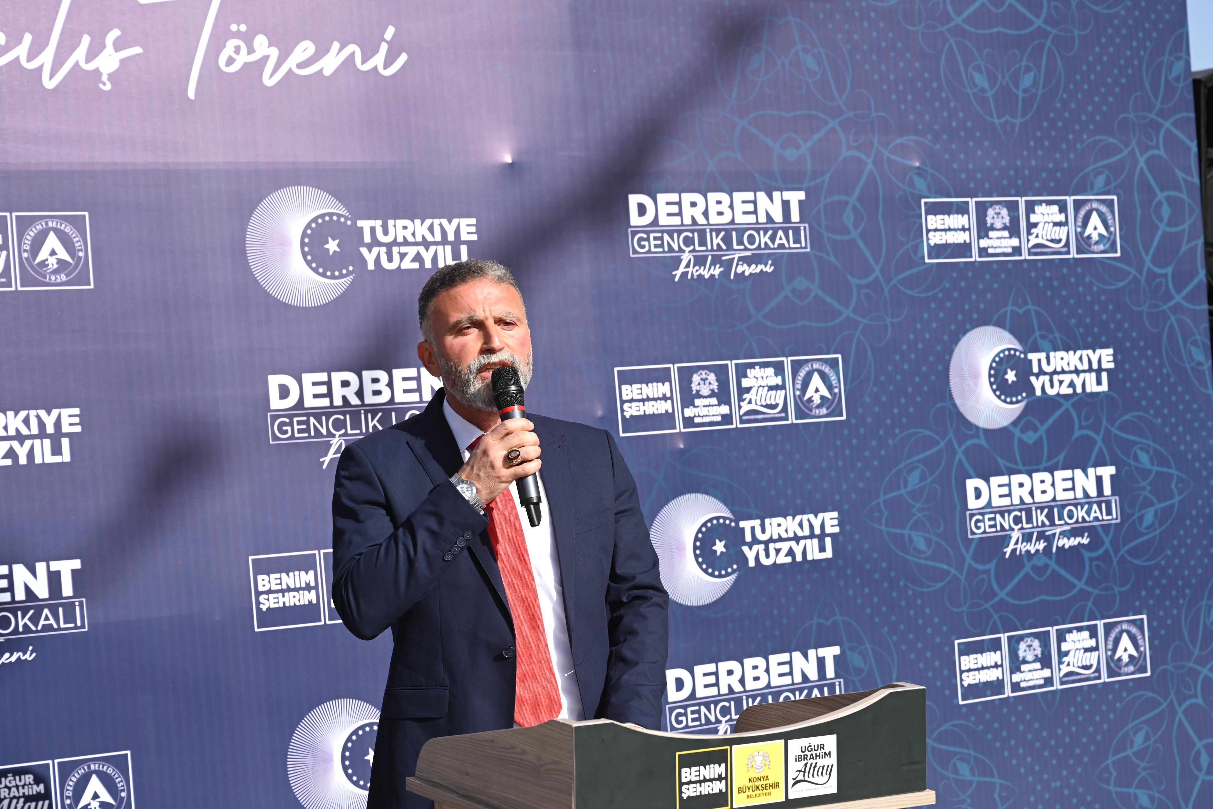 BAŞKAN ALTAY DERBENT’E KAZANDIRILAN GENÇLİK LOKALİNİ AÇTI