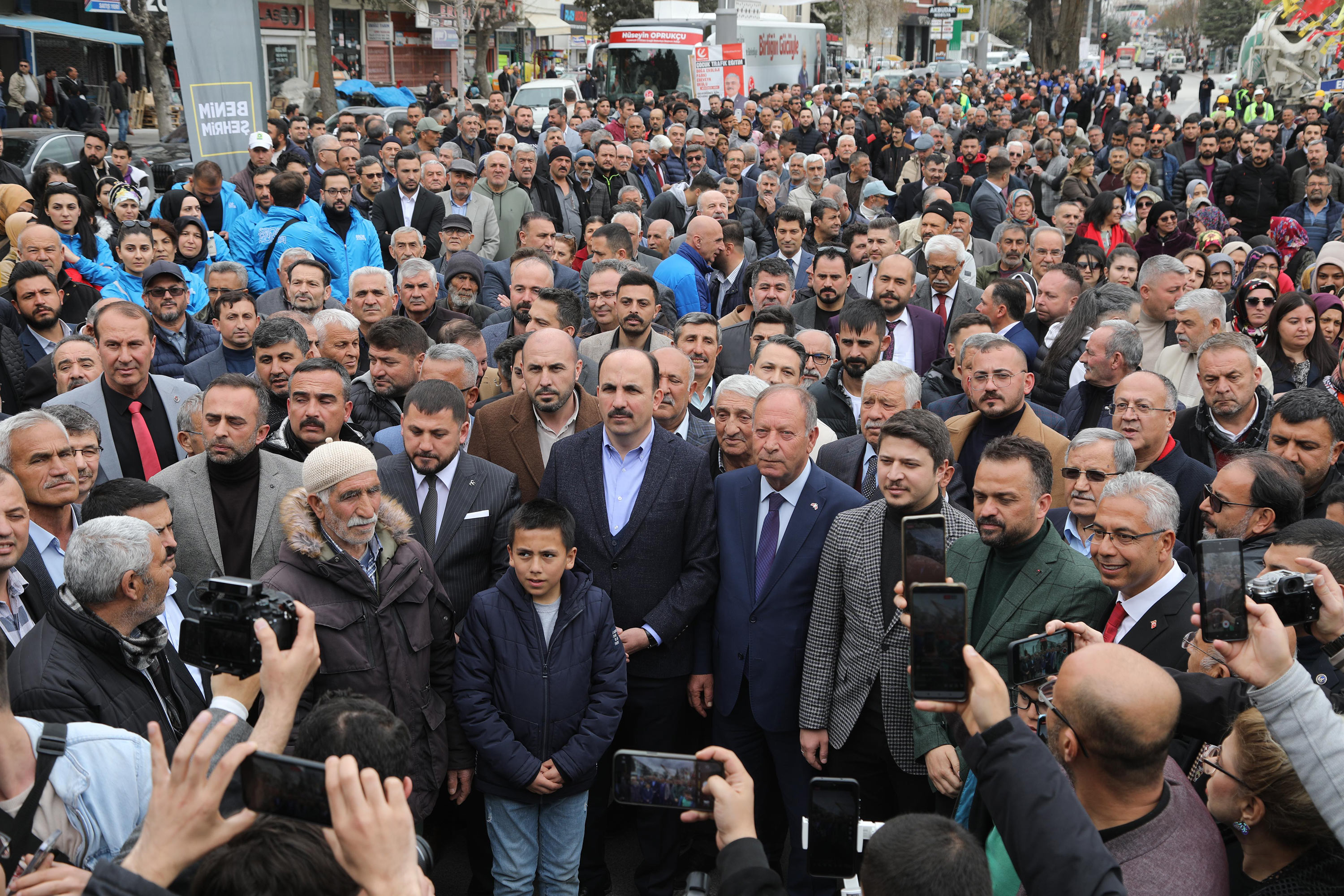 BAŞKAN ALTAY EREĞLİ’DE BİLGEHANE TEMELİ ATTI, EMİRGAZİ VE KARAPINAR’DA VATANDAŞLARLA BULUŞTU