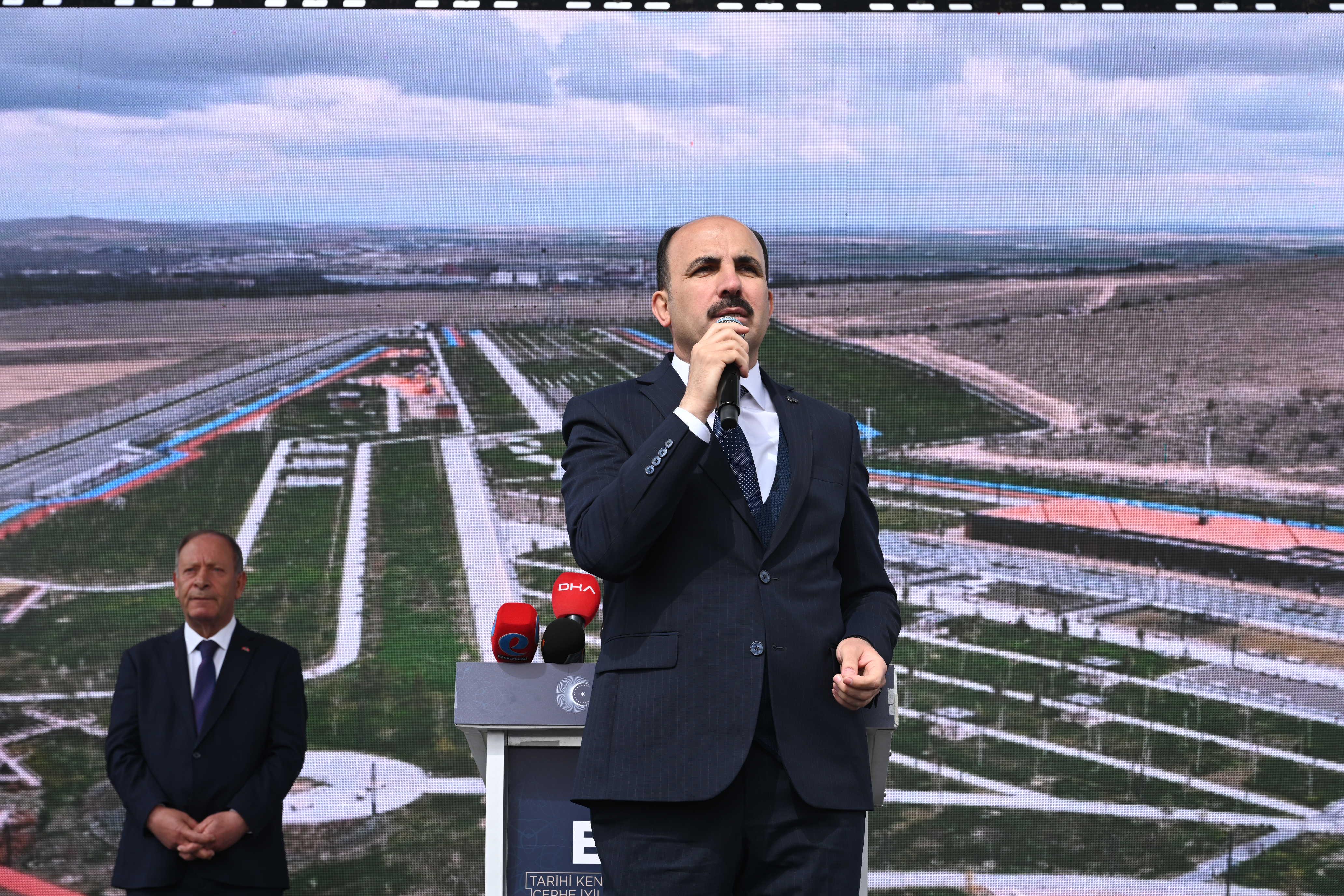 TİCARET BAKANI BOLAT: “TÜRKİYE’DE BELEDİYECİLİK KONUSUNDA MODEL ŞEHİR KONYA’DIR”