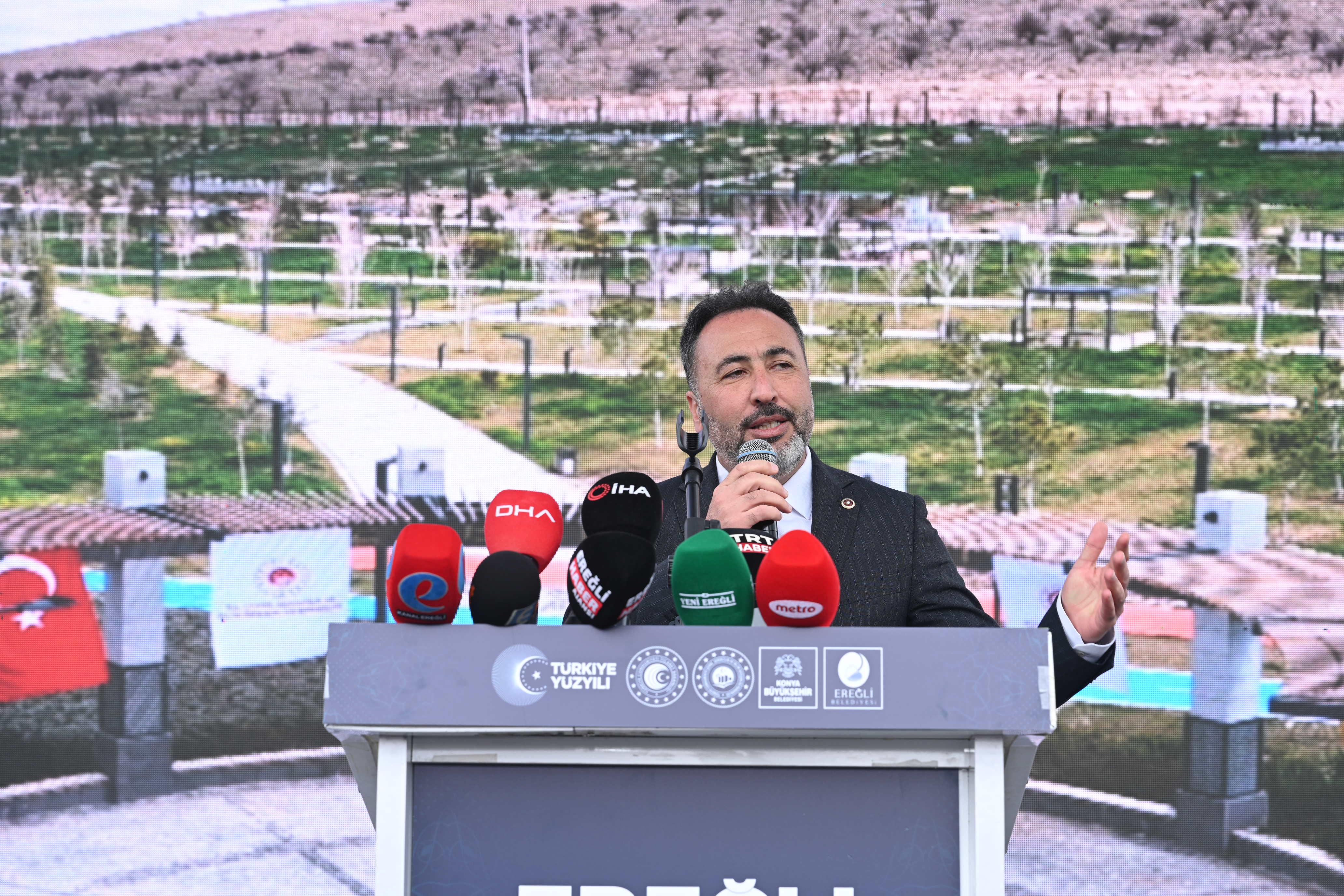 TİCARET BAKANI BOLAT: “TÜRKİYE’DE BELEDİYECİLİK KONUSUNDA MODEL ŞEHİR KONYA’DIR”