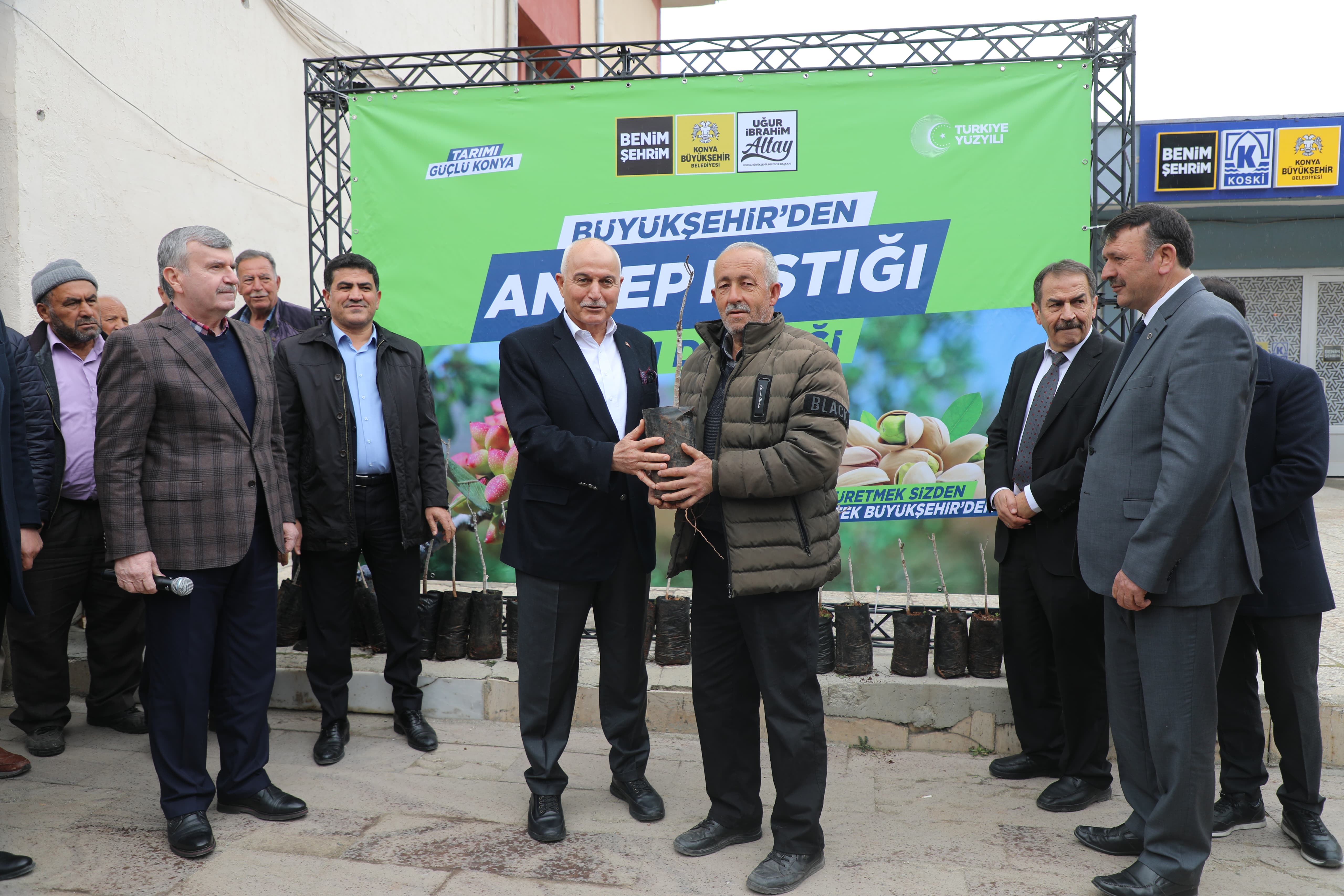 KONYA BÜYÜKŞEHİR’DEN YERKÖPRÜ HAVZASINDAKİ ÜRETİCİYE ANTEP FISTIĞI DESTEĞİ