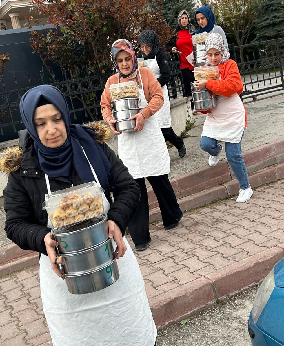 KOMEK VE ASEM’DE DAYANIŞMA VE YARDIMLAŞMA RUHU RAMAZAN AYINDA DA DEVAM EDİYOR