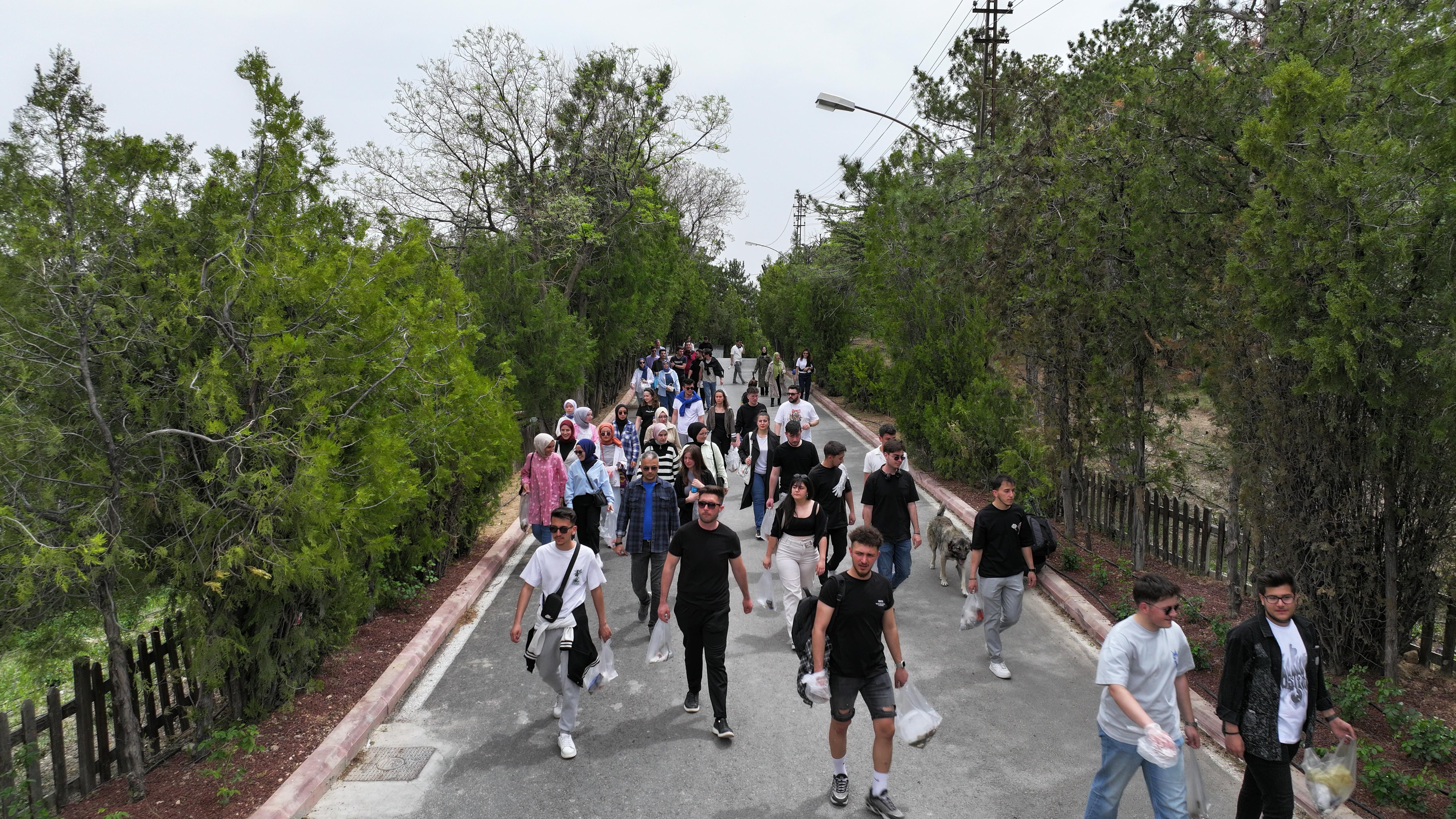 KONYA BÜYÜKŞEHİR'DEN ÇEVRENİN KORUNMASI İÇİN DİKKAT ÇEKEN ETKİNLİK