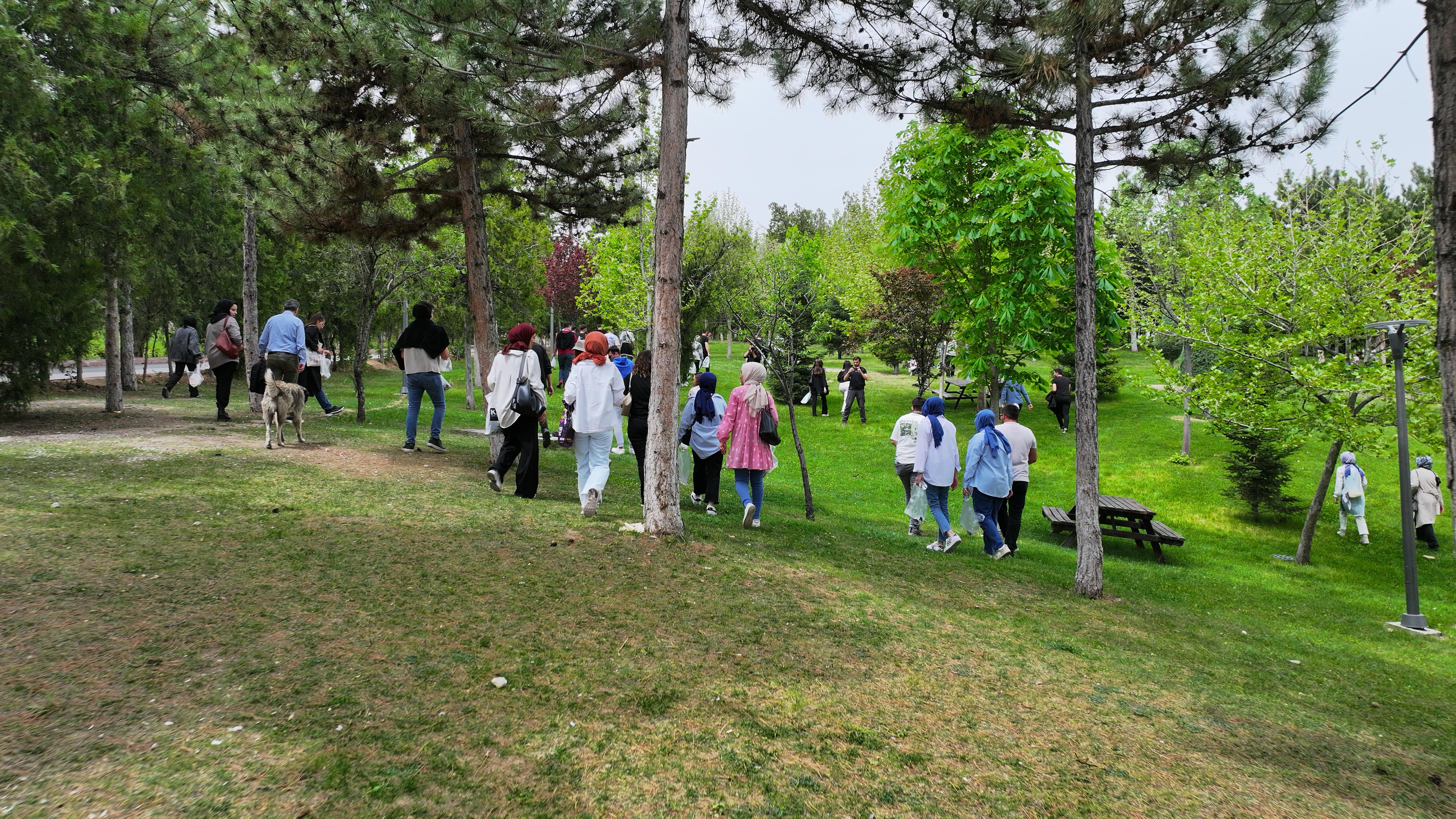 KONYA BÜYÜKŞEHİR'DEN ÇEVRENİN KORUNMASI İÇİN DİKKAT ÇEKEN ETKİNLİK