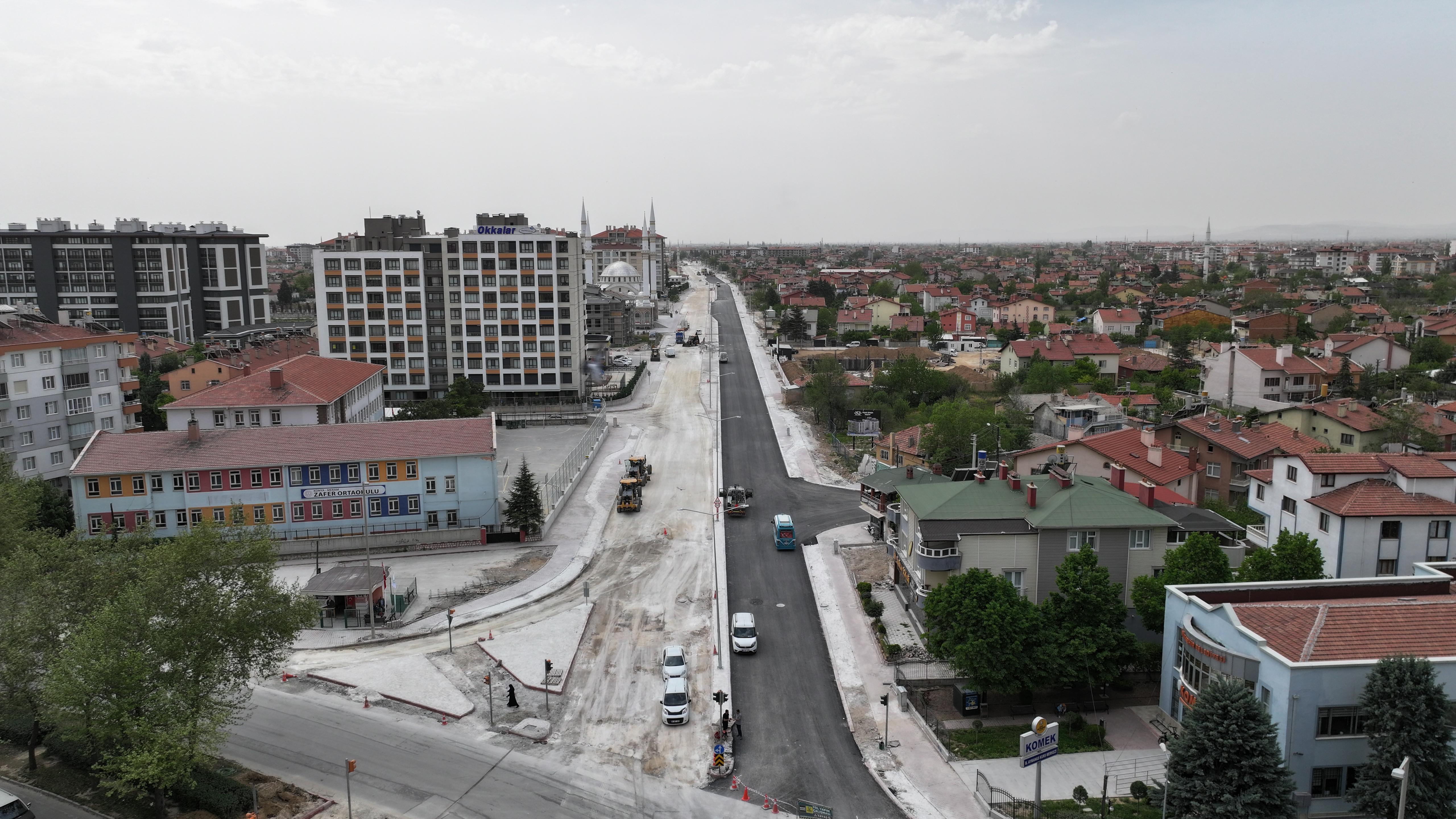 BAŞKAN ALTAY: “KÜÇÜK AYMANAS CADDESİ’NDE SICAK ASFALT ÇALIŞMASINA BAŞLADIK”