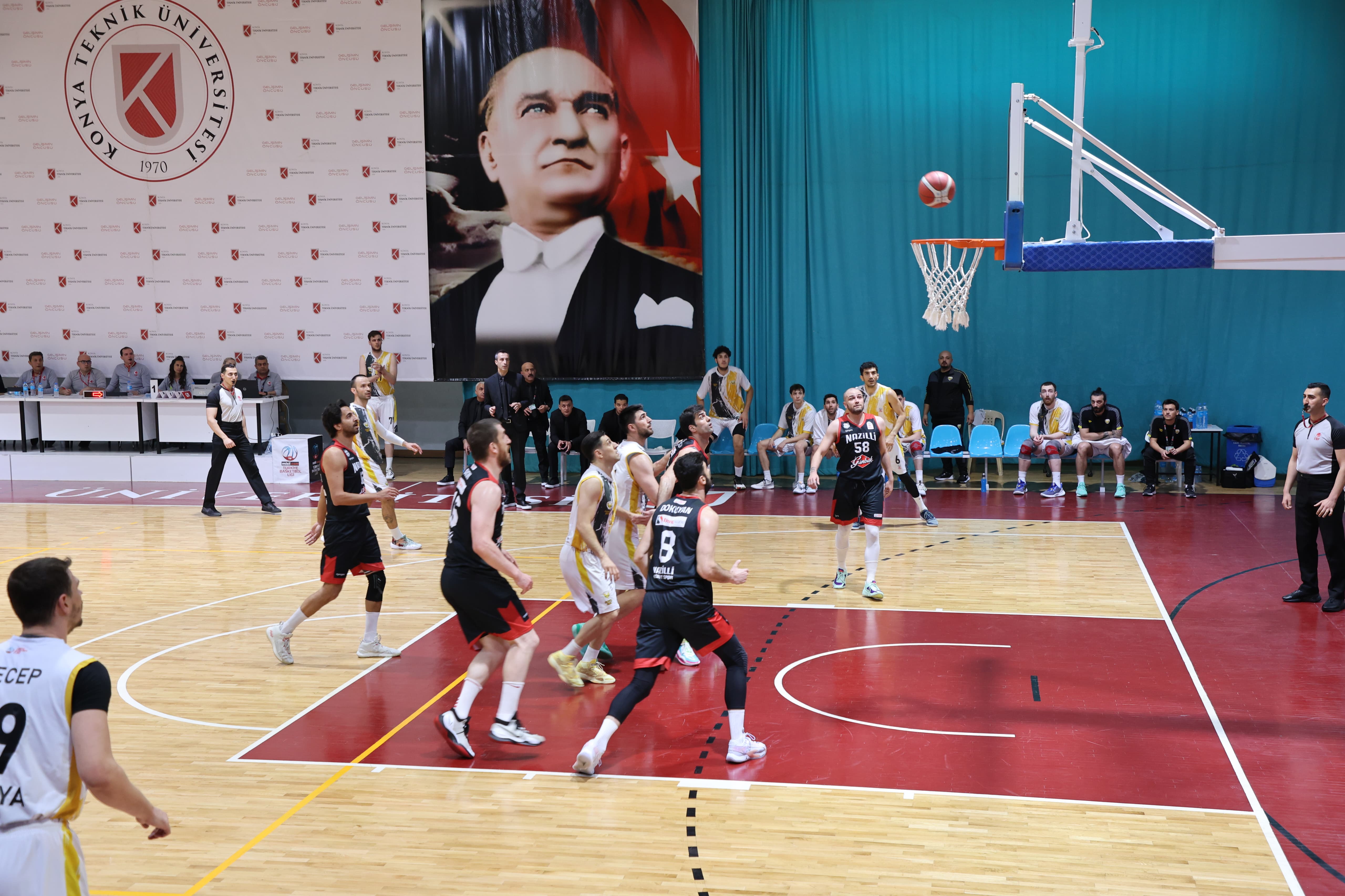 BÜYÜKŞEHİR BELEDİYESPOR BASKETBOL TAKIMI ADIM ADIM FİNALE YÜRÜYOR