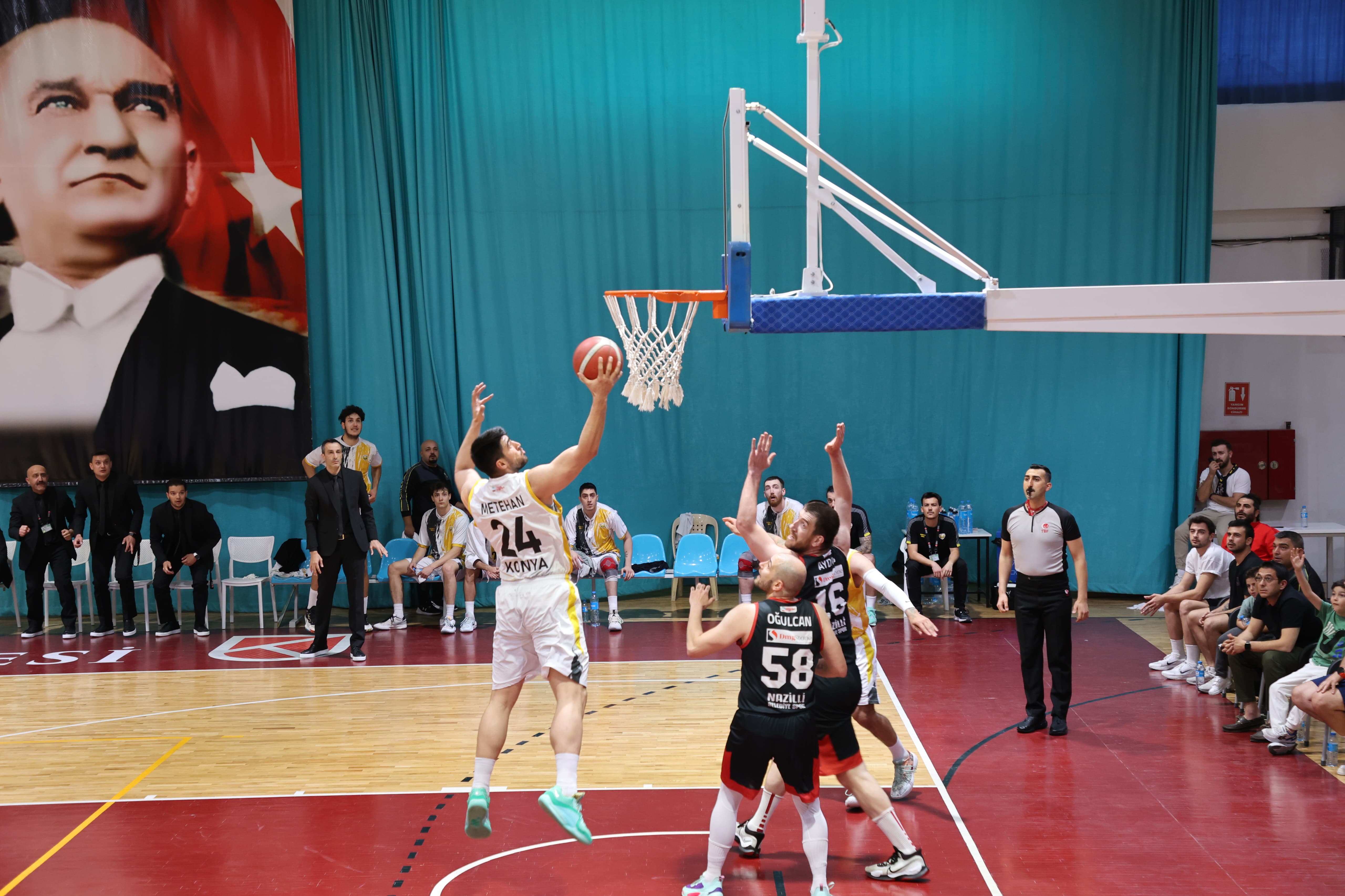 BÜYÜKŞEHİR BELEDİYESPOR BASKETBOL TAKIMI ADIM ADIM FİNALE YÜRÜYOR